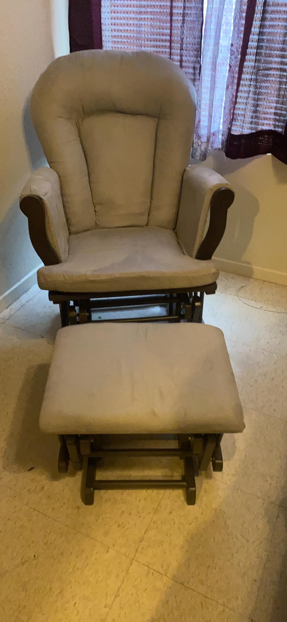 Child Craft Cozy Glider Rocker and Ottoman Set, Smooth Quiet Gliding Motion, Padded Cushion with Convenient Storage Pockets, Solid Wood Base & Frame (Dusty Heather with Beige Cushion) customer photo 2