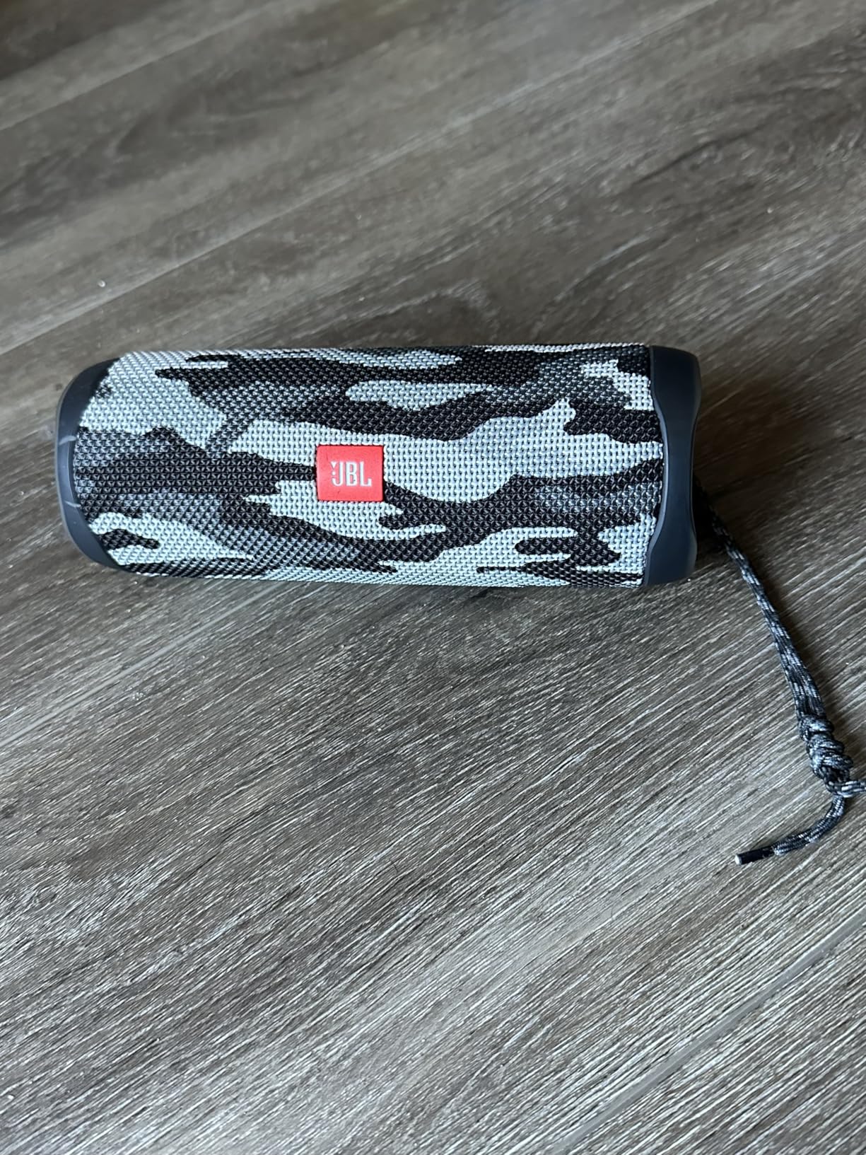JBL FLIP 5, Waterproof Portable Bluetooth Speaker, Black, Small customer photo 1