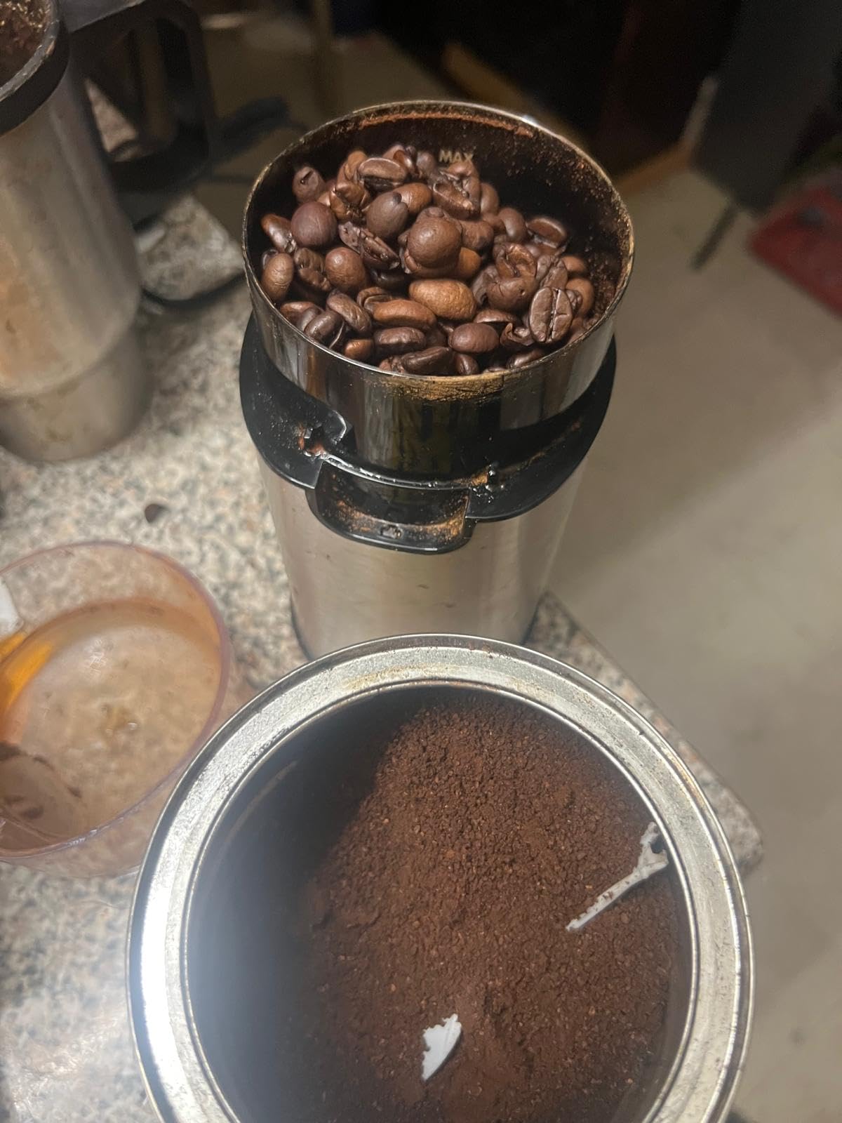 Amazon Basics Fast Electric Coffee Grinder for Home Use, Easy to Use Coffee Bean and Spice Grinder with Heavy-Duty Stainless Steel Grind Blades customer photo 2