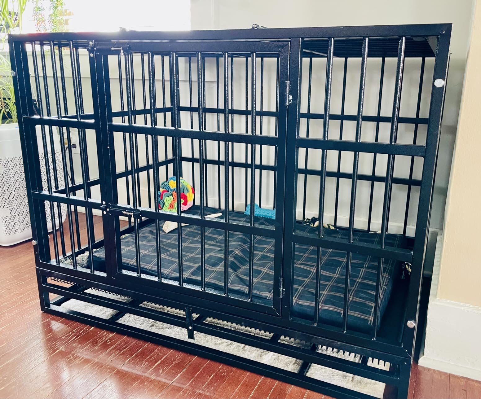 LEMBERI 48 Inch Heavy Duty Indestructible Dog Crate, Escape Proof Double Door Dog Kennel with Lockable Wheels, High Anxiety Extra Large Dog Cage Indoor Use customer photo 2