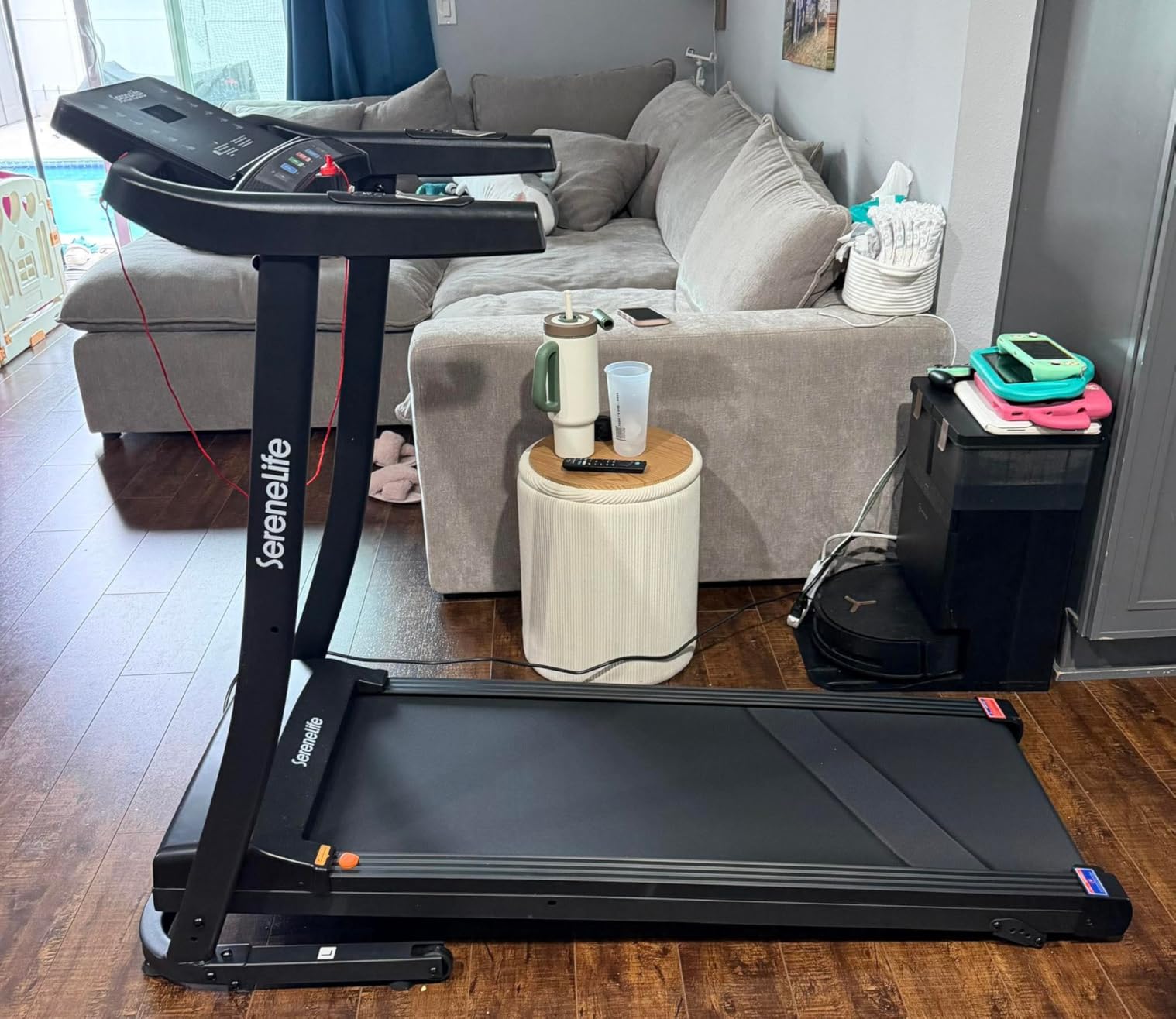 SereneLife Treadmill with Incline & Handle Bars | Compact Portable Walking Pad | Wide Running Belt 40