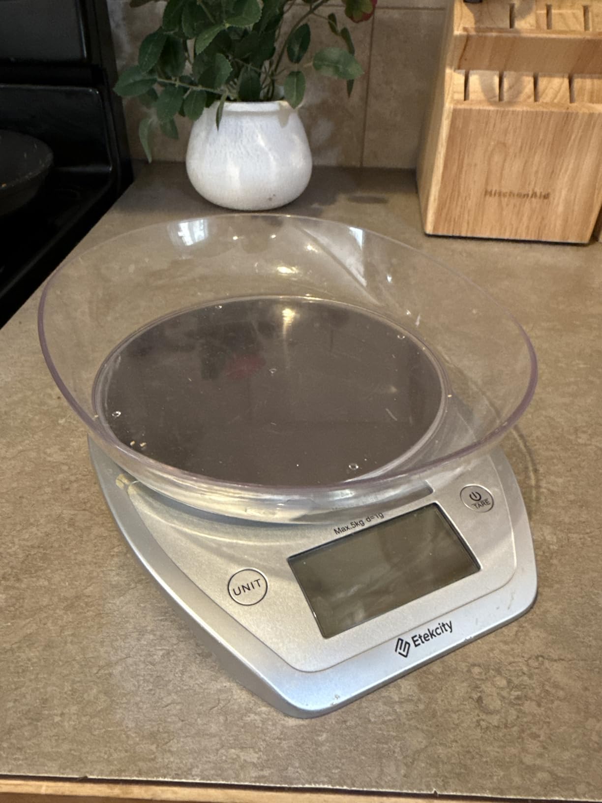 Etekcity 0.1g Food Kitchen Scale, Bowl, Digital Grams and Ounces for Weight Loss, Dieting, Baking, Cooking, and Meal Prep, 11lb/5kg, Stainless Steel Silver customer photo 2