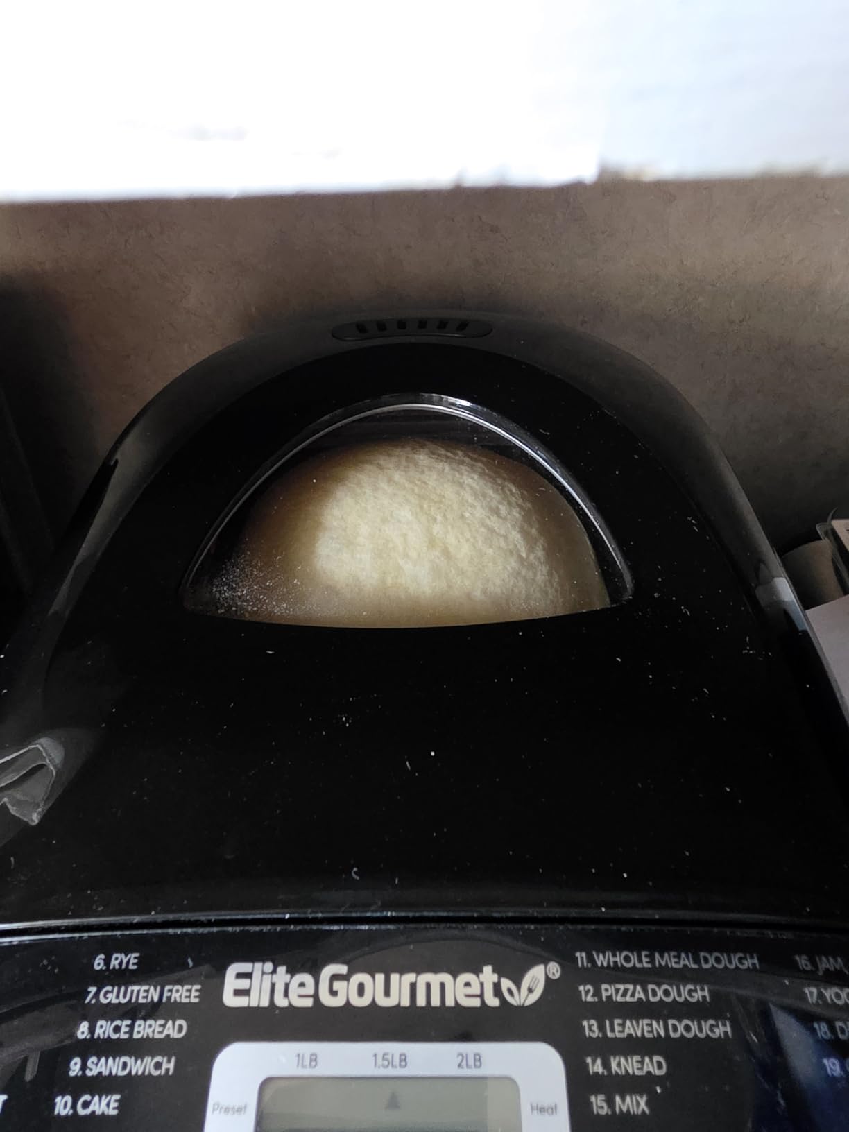 Elite Gourmet Programmable Bread Maker, 2 lb Loaf, 3 Sizes, 19 Presets incl. Gluten-Free, Dough & Jam, Delay Timer, Black customer photo 2