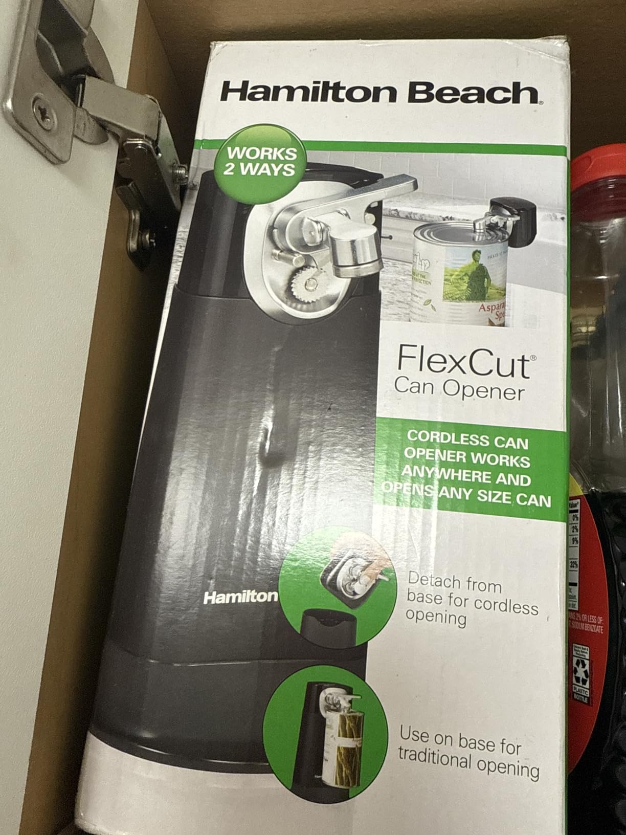 Hamilton Beach 76611 FlexCut 2-in-1 Cordless & Rechargeable Electric, Easily Standard Automatic Can Opener, Easy-Clean, With Removable Walking Cut Head customer photo 1