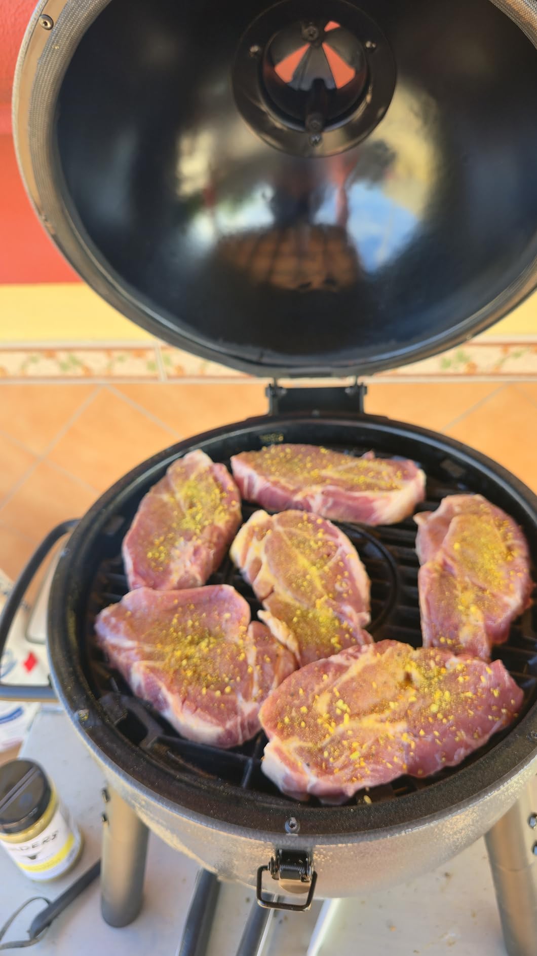 Char-Griller AKORN Jr. Portable Kamado Charcoal Grill and Smoker with Cast Iron Grates and Locking Lid with 155 Cooking Square Inches in Ash, Model E86714 customer photo 2