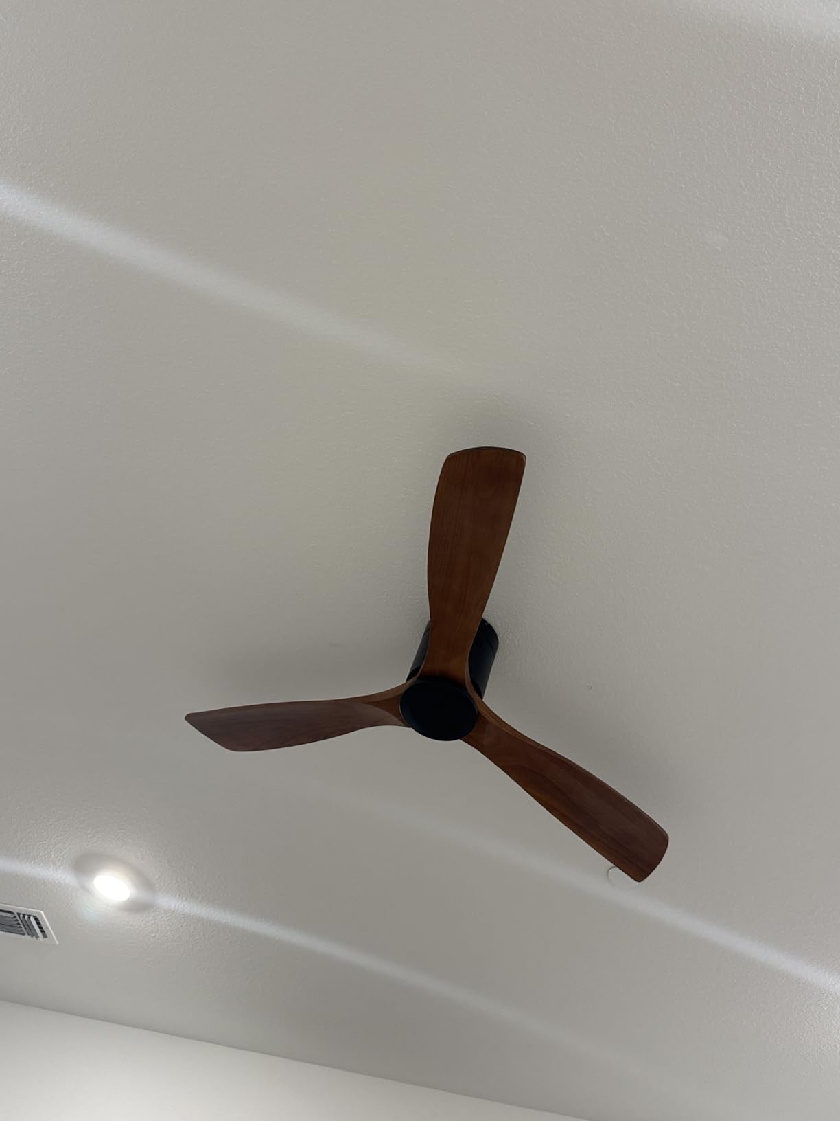 Sofucor Ceiling Fans with Lights 52 Inch Flush Mount Ceiling Fan with Remote Control, Wood Blades Modern Outdoor Ceiling Fans for Bedroom/Farmhouse/Patio/Indoor, Quiet DC Motor customer photo 2