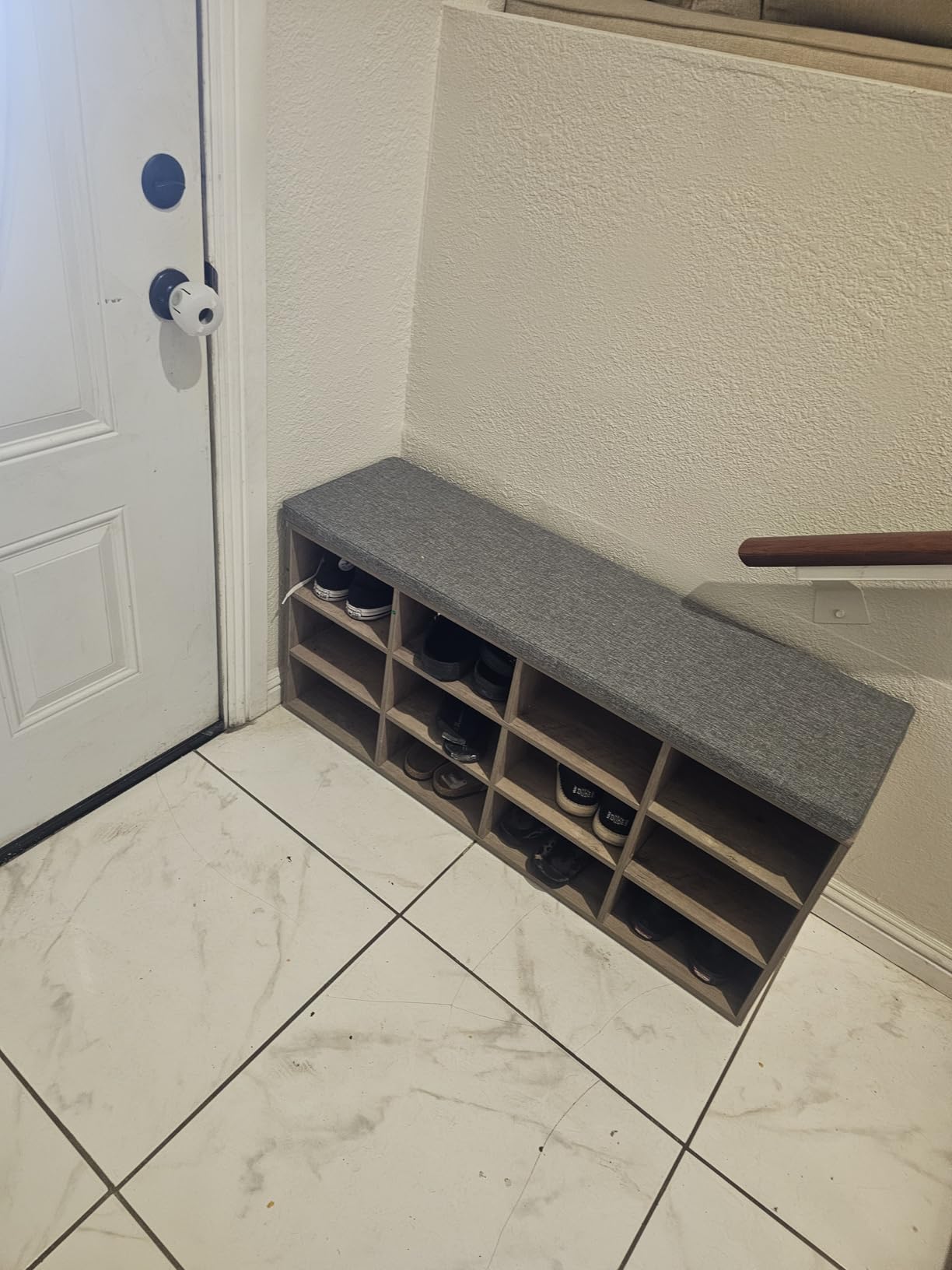 DINZI LVJ Shoe Storage Bench with Cushion, Cubby Shoe Rack with 9 Cubbies, Adjustable Shelves, Multifunctional Shoe Organizer Bench for Entryway, Mudroom, Hallway, Closet and Garage, White customer photo 2