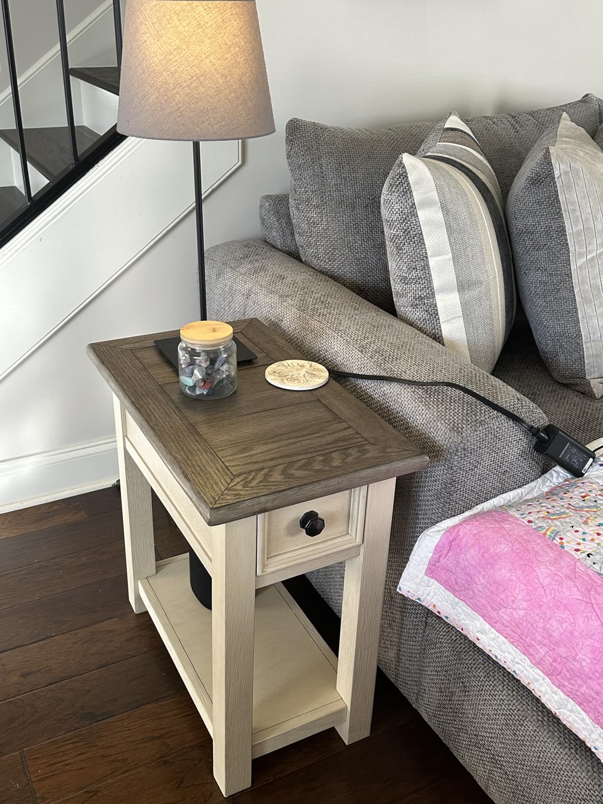 Signature Design by Ashley Bolanburg Chairside End Table With Charging Station, Two-Tone Wood, Antique White customer photo 1