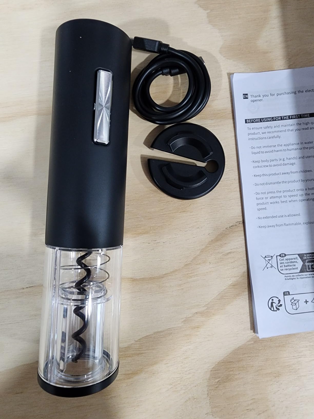 COKUNST Electric Wine Opener, Rechargeable Automatic Wine Corkscrew Bottle Opener With Foil Cutter, Type-C Charging Wine Openers With LED Light For Home Party Restaurant Wedding Gifts customer photo 2