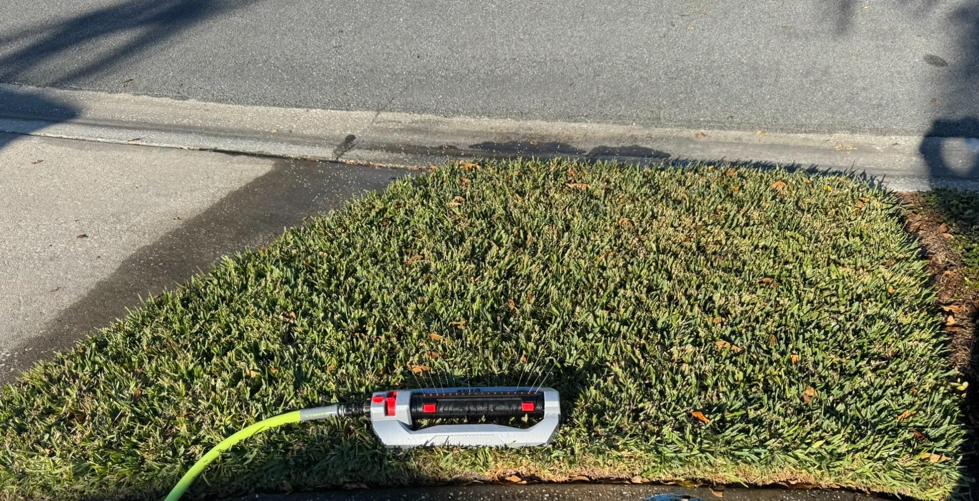 Eden 96216 Heavy Duty Turbo Oscillating Sprinkler, Covers Up to 4,900 sq. ft., 20 Precision Nozzles, Aluminum Base, Flow and Width Control customer photo 1