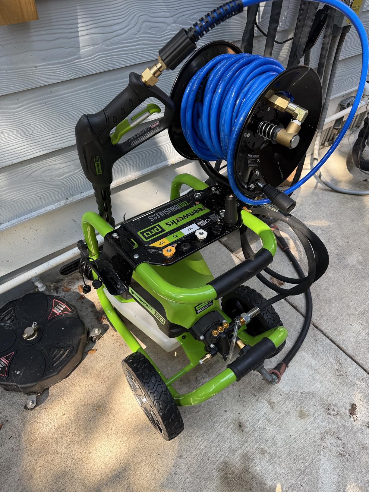 Greenworks 3000 PSI (2.0 GPM Max) Brushless Electric Pressure Washer, Steel Wand, On-Board Soap Tank (15, 25, 40, Soap, and Turbo Nozzle) customer photo 2