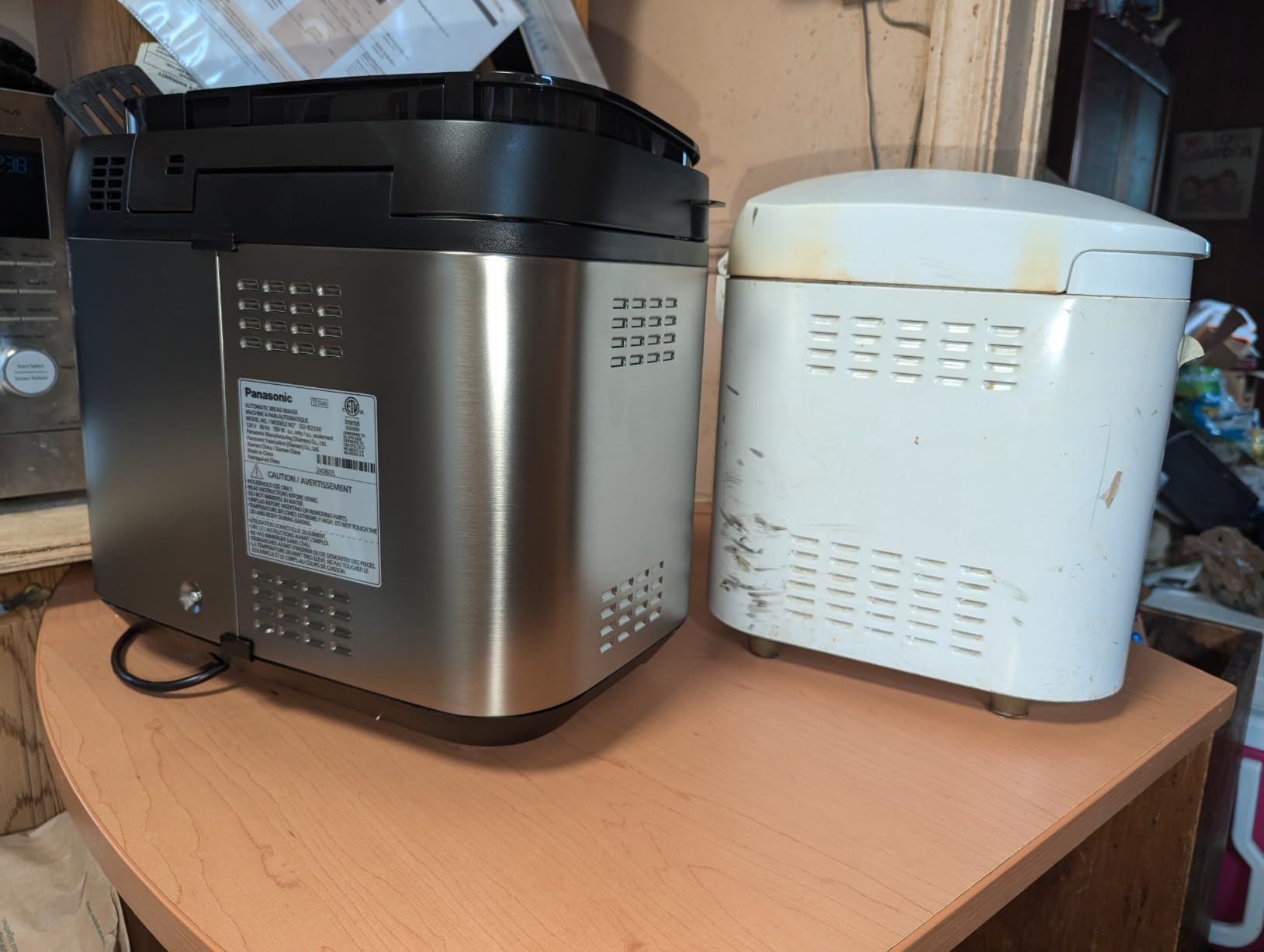 Panasonic SD-R2550 Bread Machine, Automatic Bread Maker with 20 Presets and Advanced Temperature Sensor customer photo 2