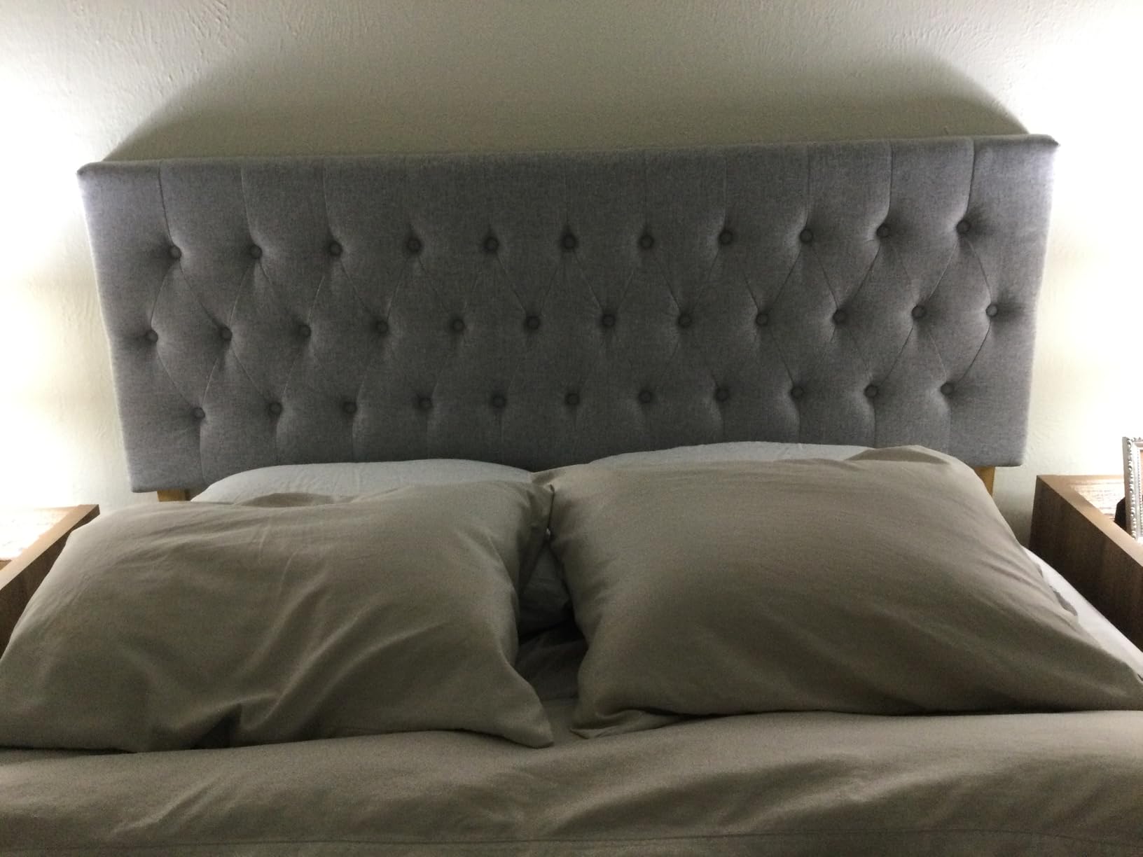 Kingfun Tufted Upholstered Queen Size Bed Headboard in Modern Button Design, Adjustable Solid Wood Head Board, Premium Linen Fabric Padded Headboards customer photo 1