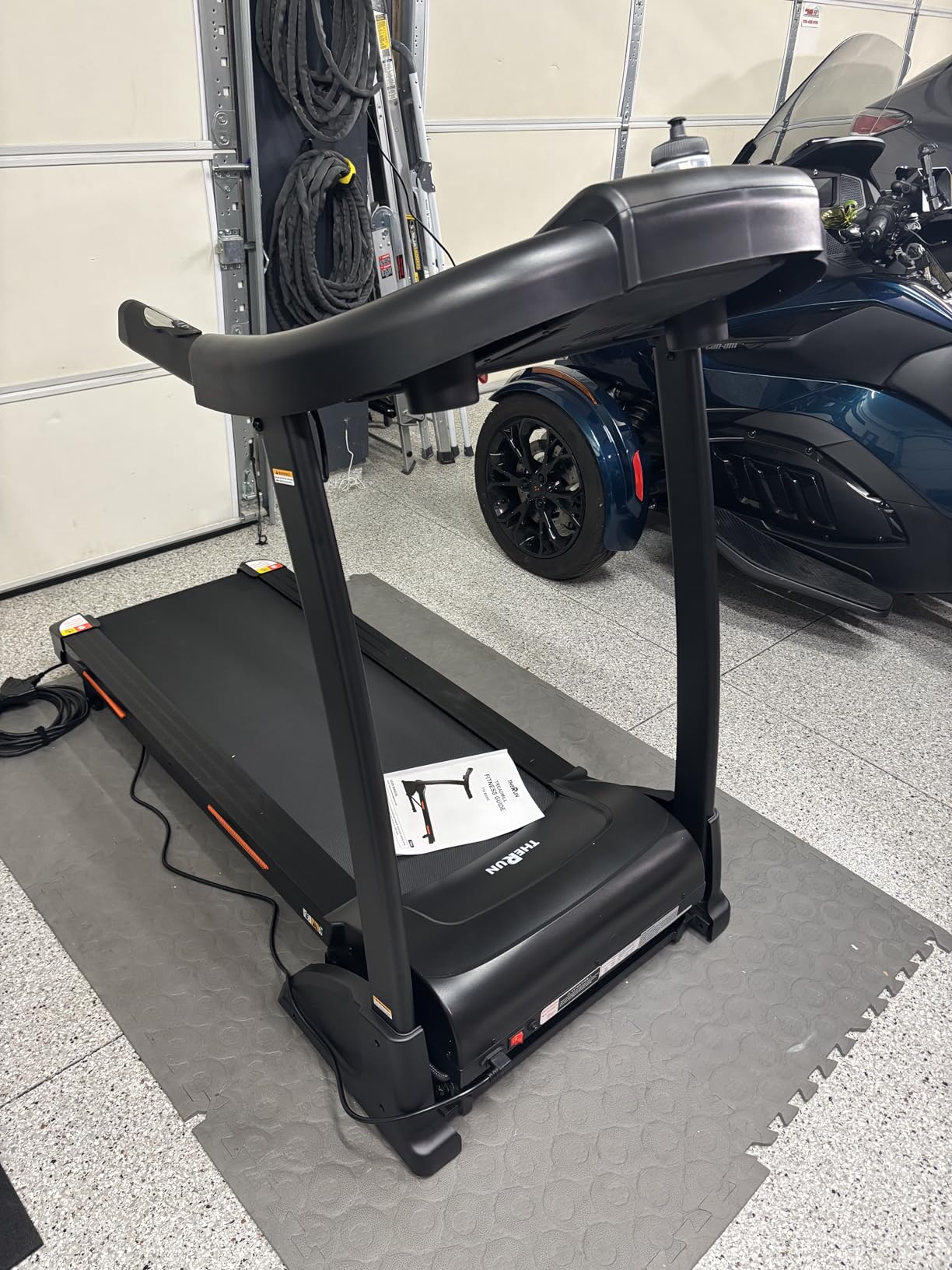 THERUN Incline Treadmill, Treadmills for Running and Walking, 300 lbs Weight Capacity Folding Treadmill with 0-15% Auto Incline customer photo 2
