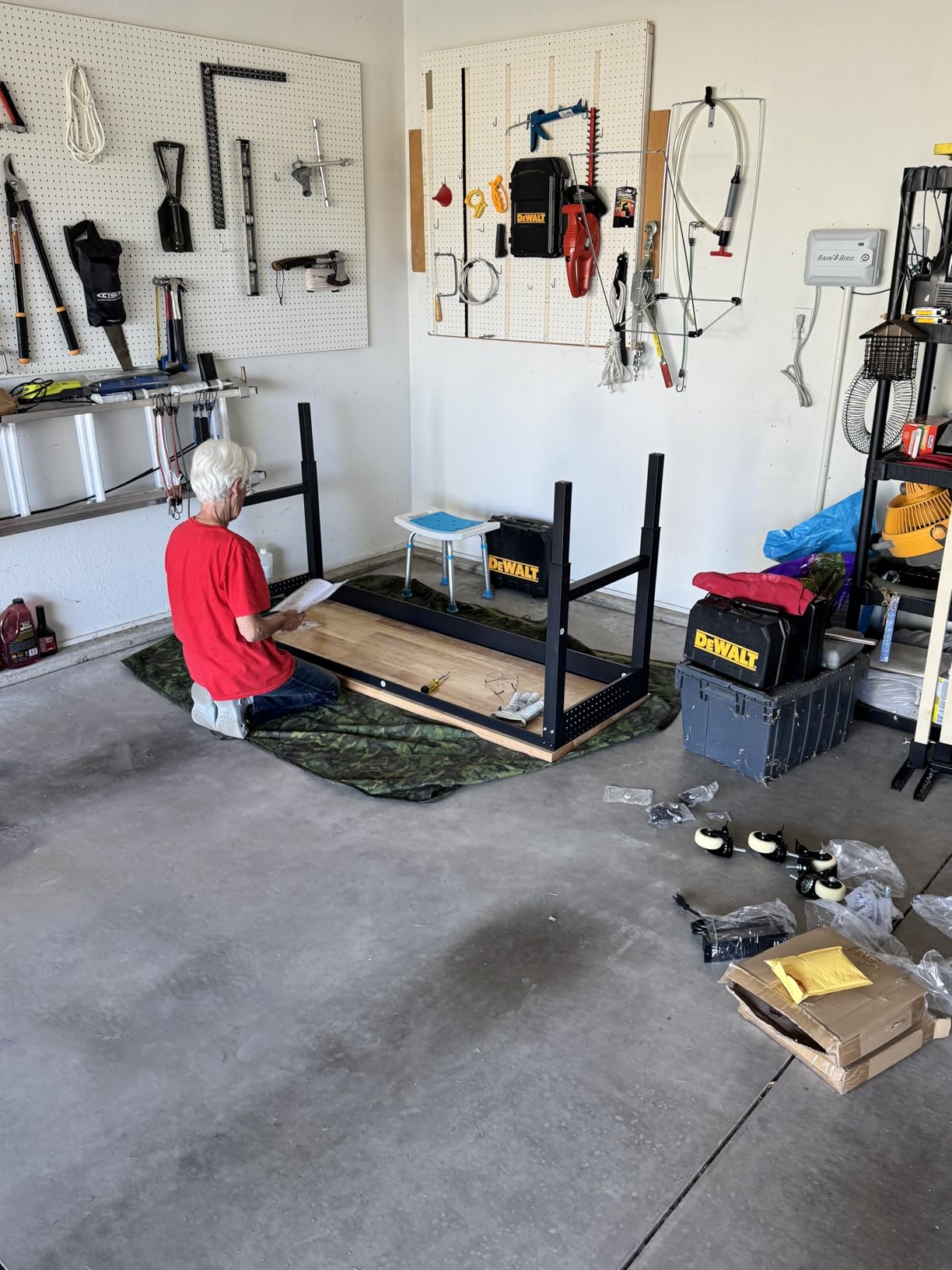 VEVOR Workbench for Garage 72