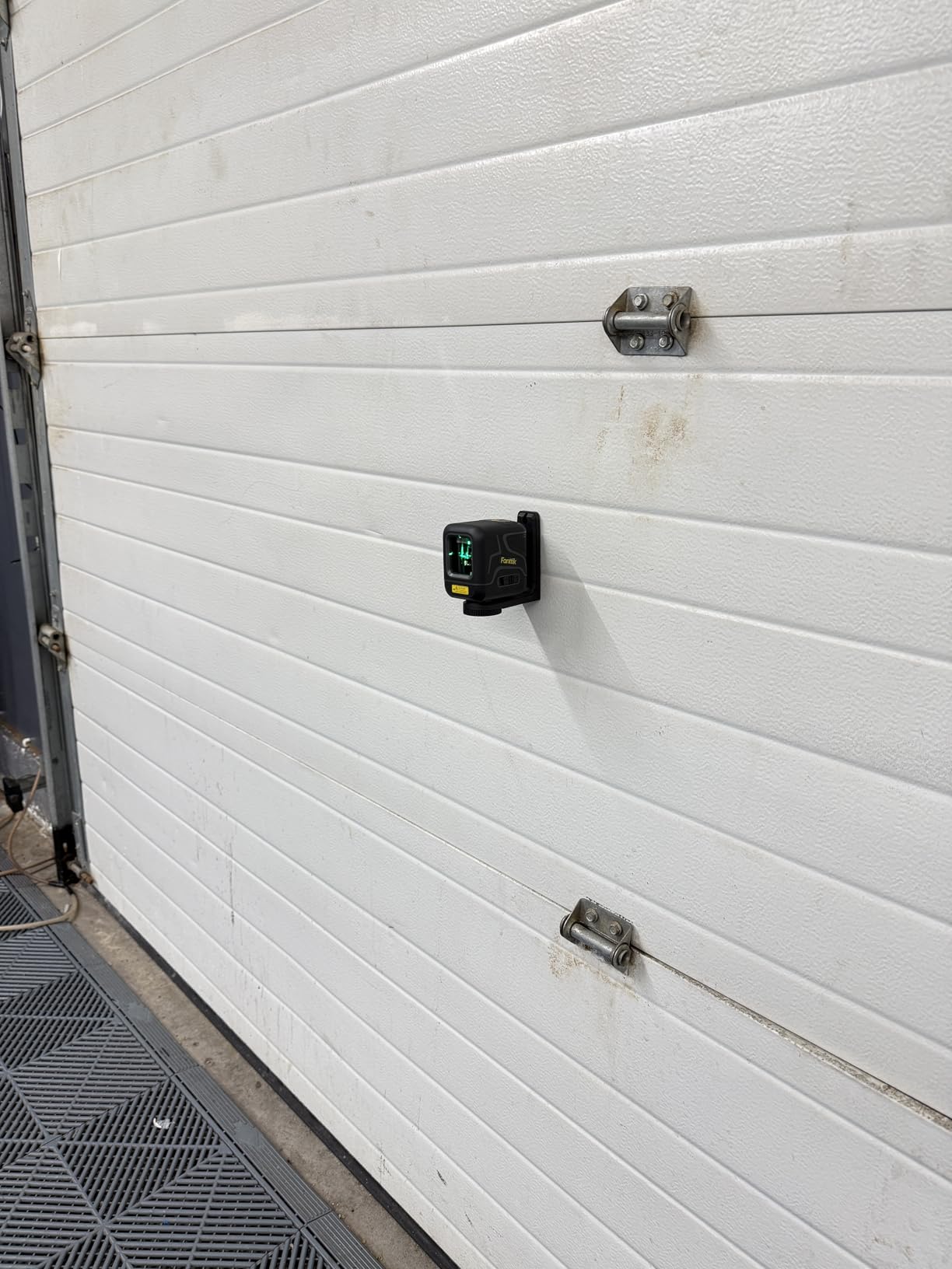Fanttik D2 Pocket Green Laser Level, 100 ft Self-Leveling Cross Line Laser, Type-C Rechargeable, Rotatable 360 Degree, Pulse Mode, Magnetic Bracket customer photo 1