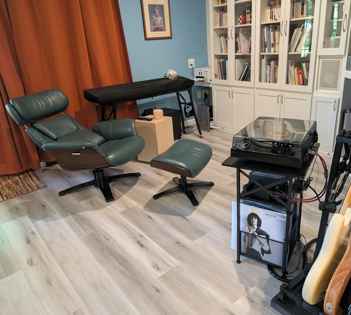 CHITA Genuine Leather Reclining Swivel Chair with Adjustable Headrest and Ottoman for Living Room, Teal customer photo 1