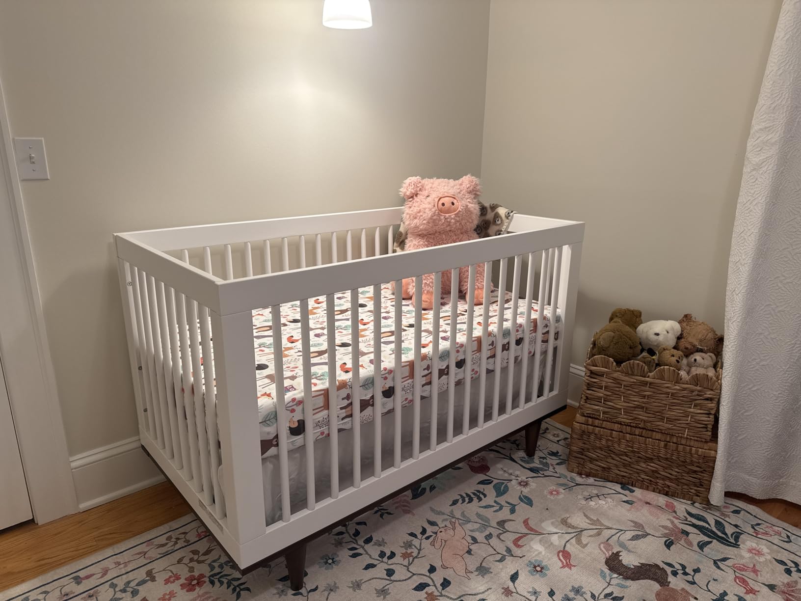 DaVinci Marley 3-in-1 Convertible Crib in Walnut, Greenguard Gold and FSC Certified customer photo 1