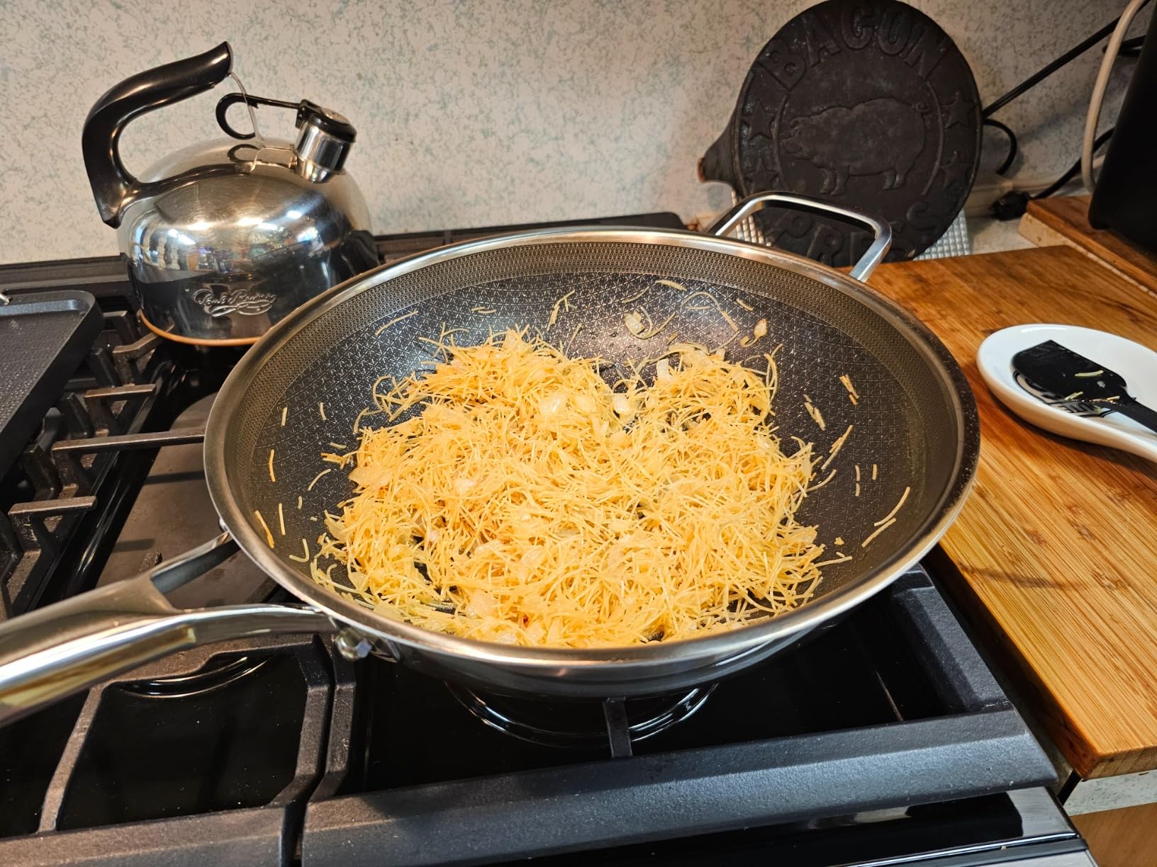 DOTCLAD Wok pan,Hybrid 12 inch Wok with Lid, PFOA Free Cookware,non stick Stainless Steel Woks & Stir-fry pans Nonstick, Dishwasher and Oven Safe, Works on Induction customer photo 1