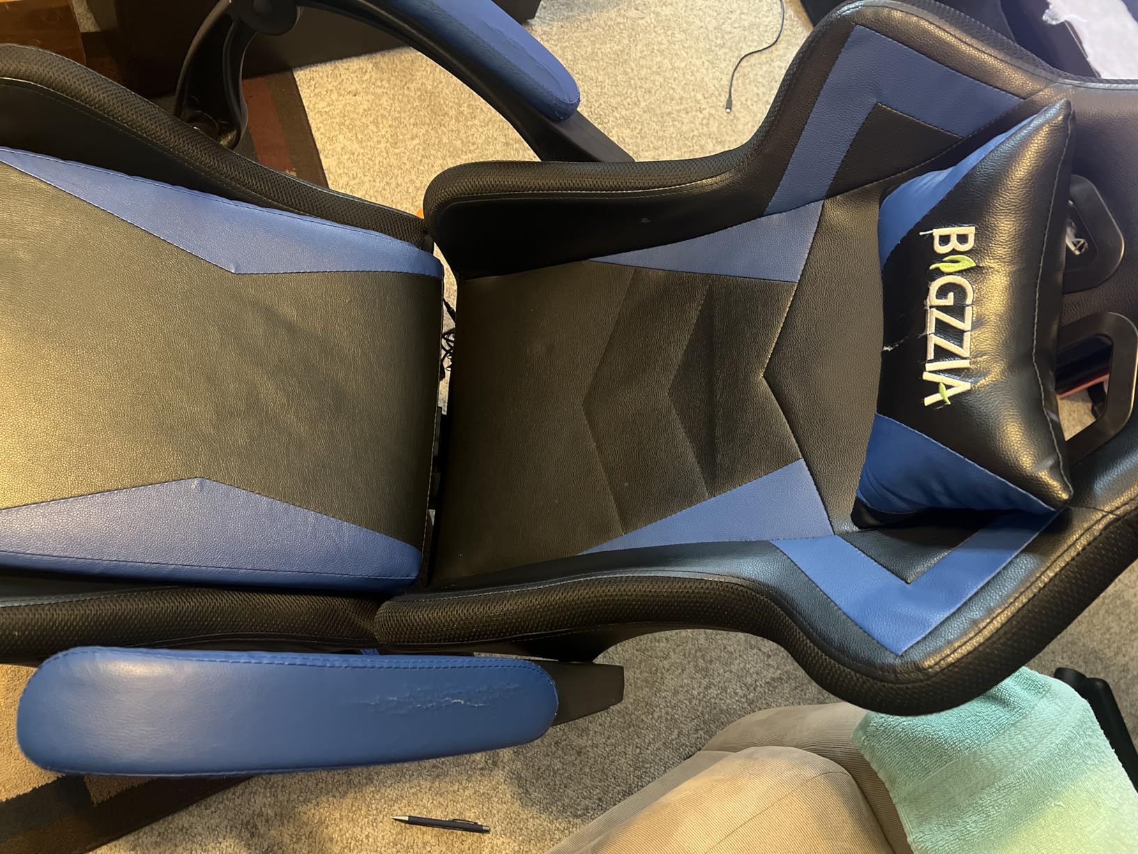 Bigzzia Gaming Chair with RGB LED Lights for Kids & Adults, High Back Ergonomic Computer Gamer Chair with Headrest and Lumbar Support, Racing Style Reclining Game Chair(Black/Blue) customer photo 1