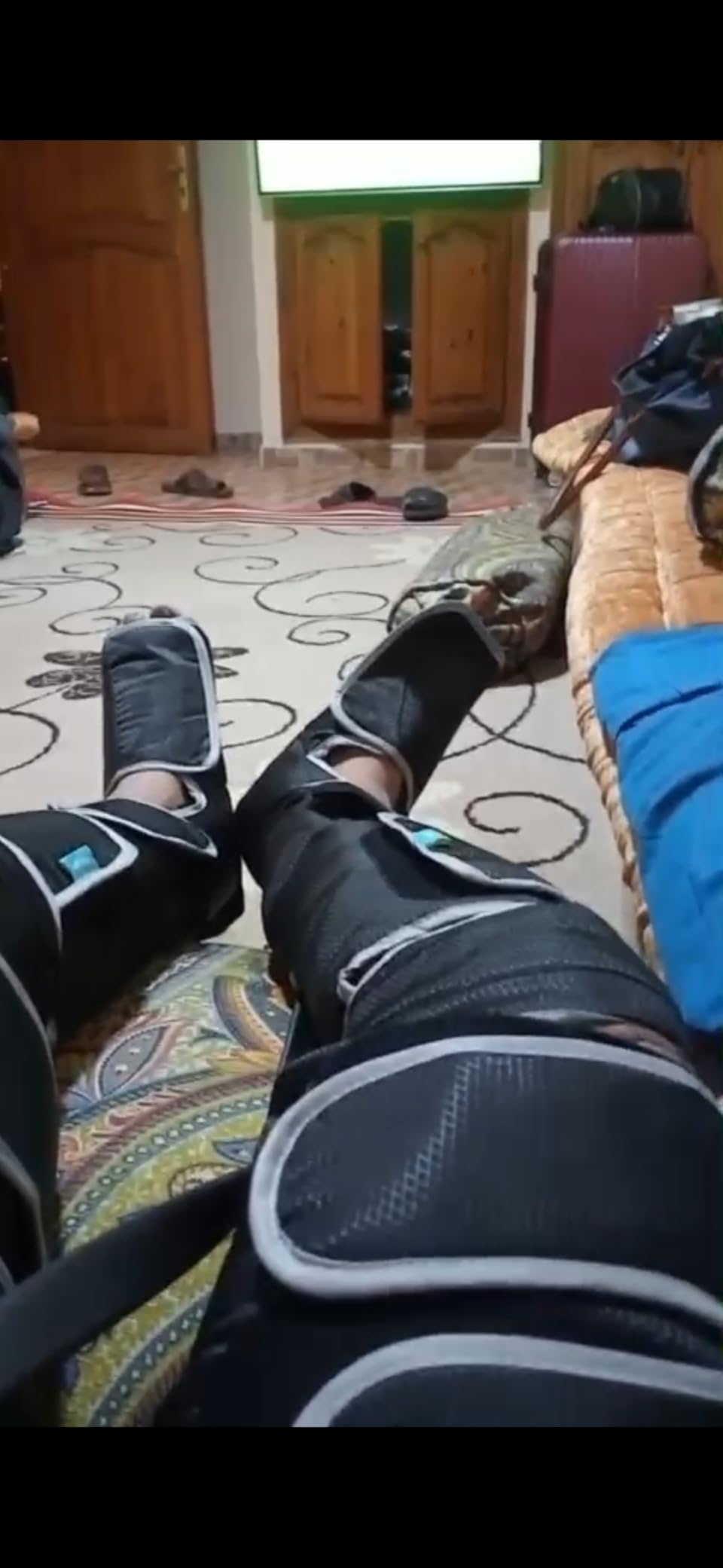 ALLJOY Leg Massager for Circulation and Pain Relief FSA, Leg Massager with Heat and Compression, 2 Heat 5 Modes 4 Intensities 4 Extenders customer photo 2