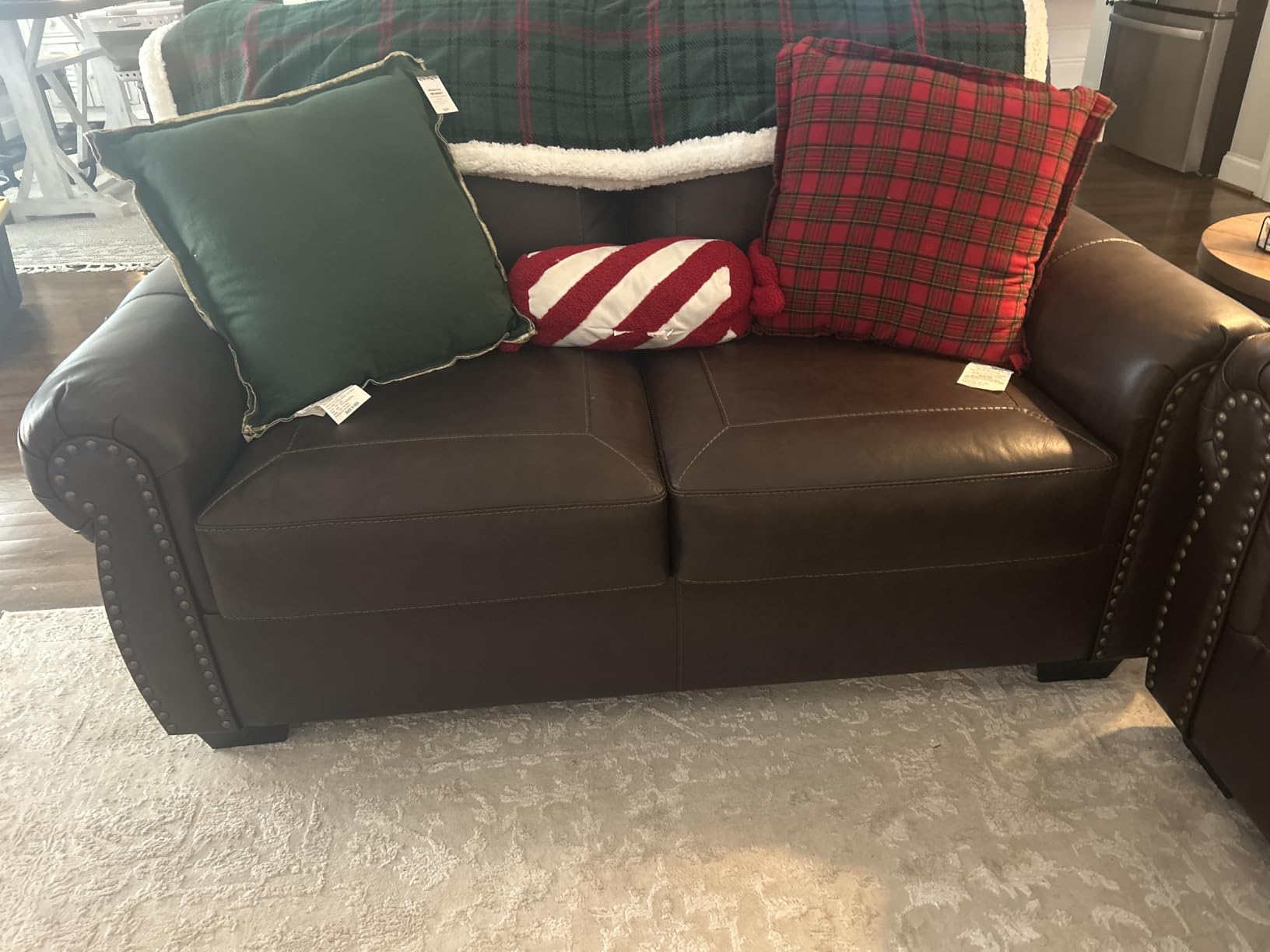 Signature Design by Ashley Colleton Traditional Loveseat with Nailheads, Top Grain Leather and Skillfully Matched Leather, 67
