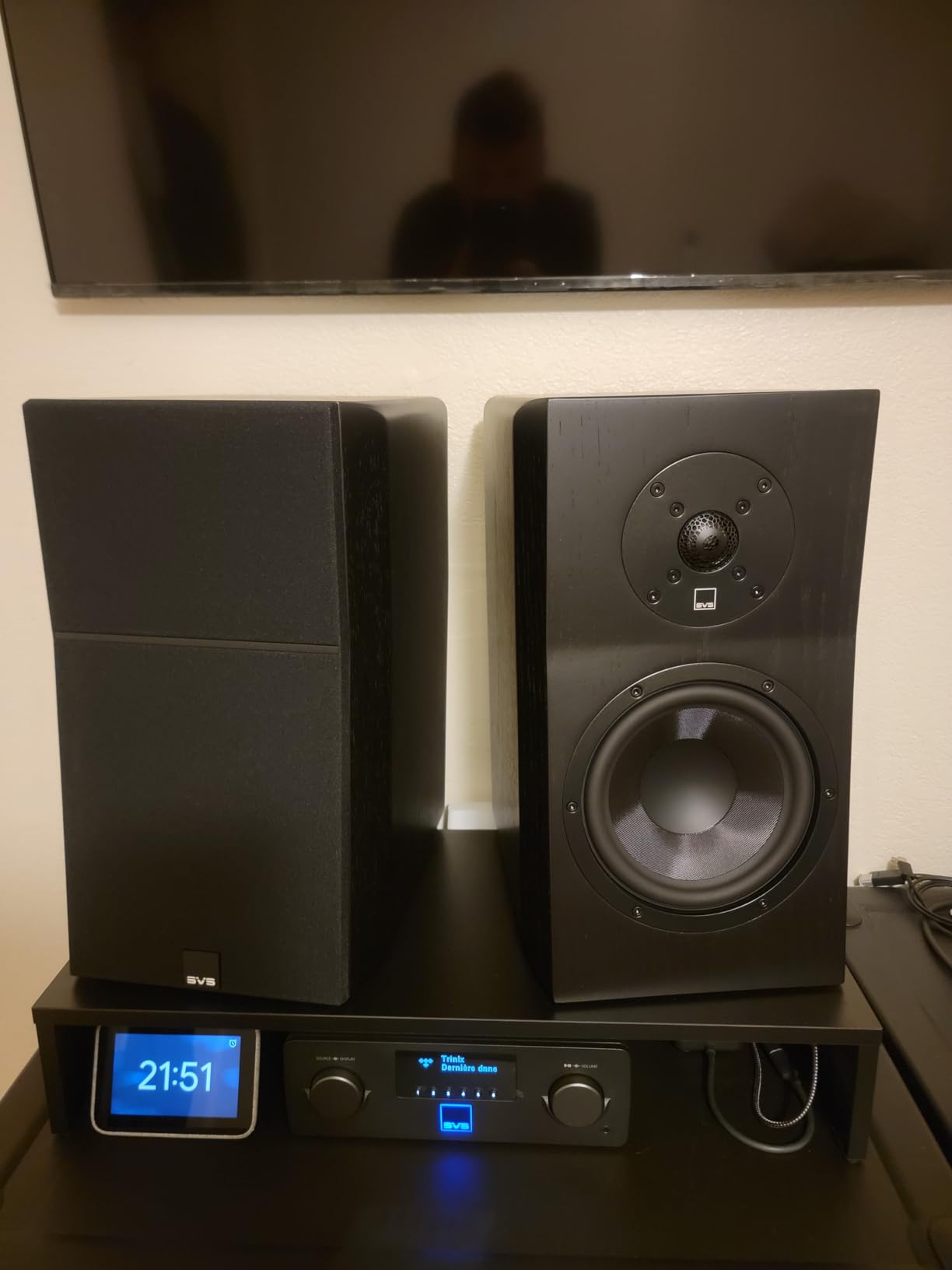 SVS Ultra Evolution Bookshelf Speakers - Pair (Piano Gloss Black) customer photo 2