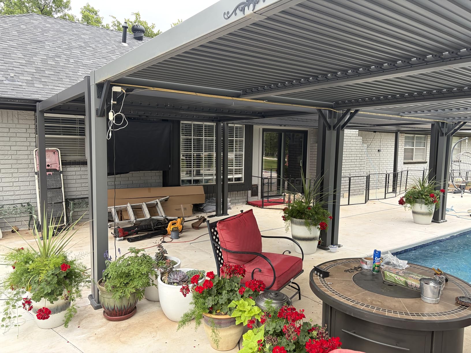 Aoxun Louvered Pergola 10' x 12' Outdoor Aluminum Pergola with Adjustable Top for Decks, Gardens and Backyards, Gray customer photo 1