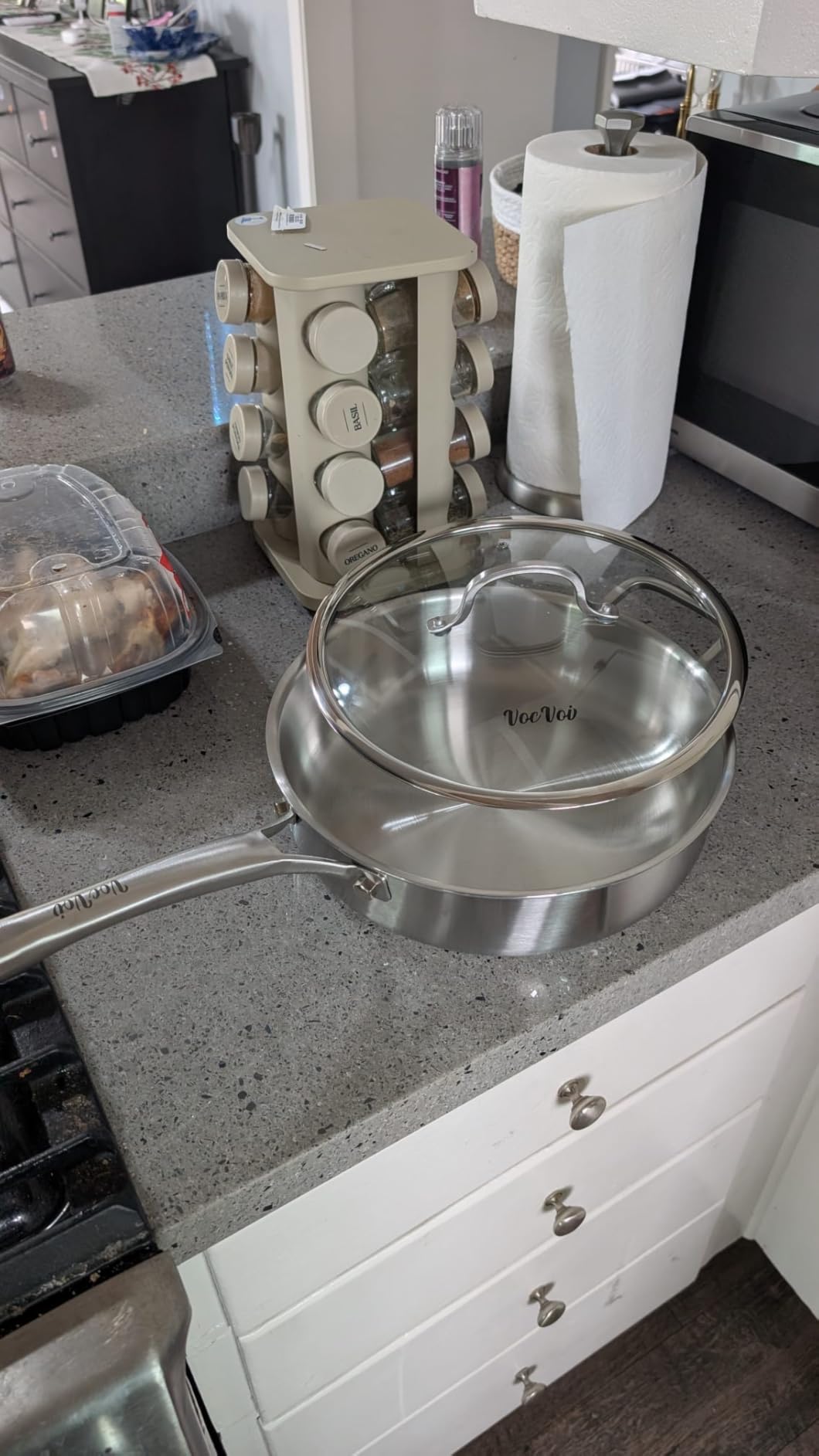 VocVoi Stainless Steel Pan with Lid, 6 QT Stainless Steel Saute Pan, 12 Inch Frying Pan, PFOA & PTFE Free, Tri-Ply Skillet, Stainless Steel Pot, Dishwasher & Oven Safe, Works on All Cooktops customer photo 1