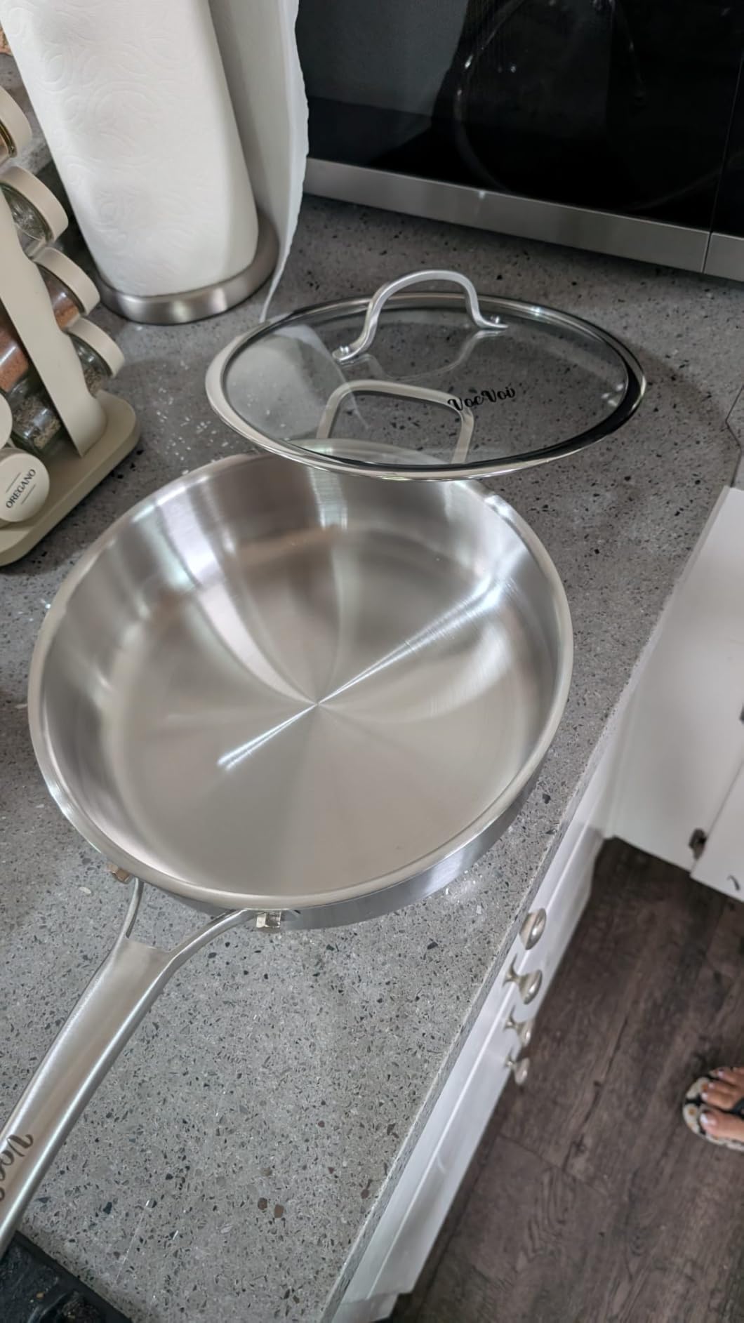 VocVoi Stainless Steel Pan with Lid, 6 QT Stainless Steel Saute Pan, 12 Inch Frying Pan, PFOA & PTFE Free, Tri-Ply Skillet, Stainless Steel Pot, Dishwasher & Oven Safe, Works on All Cooktops customer photo 2