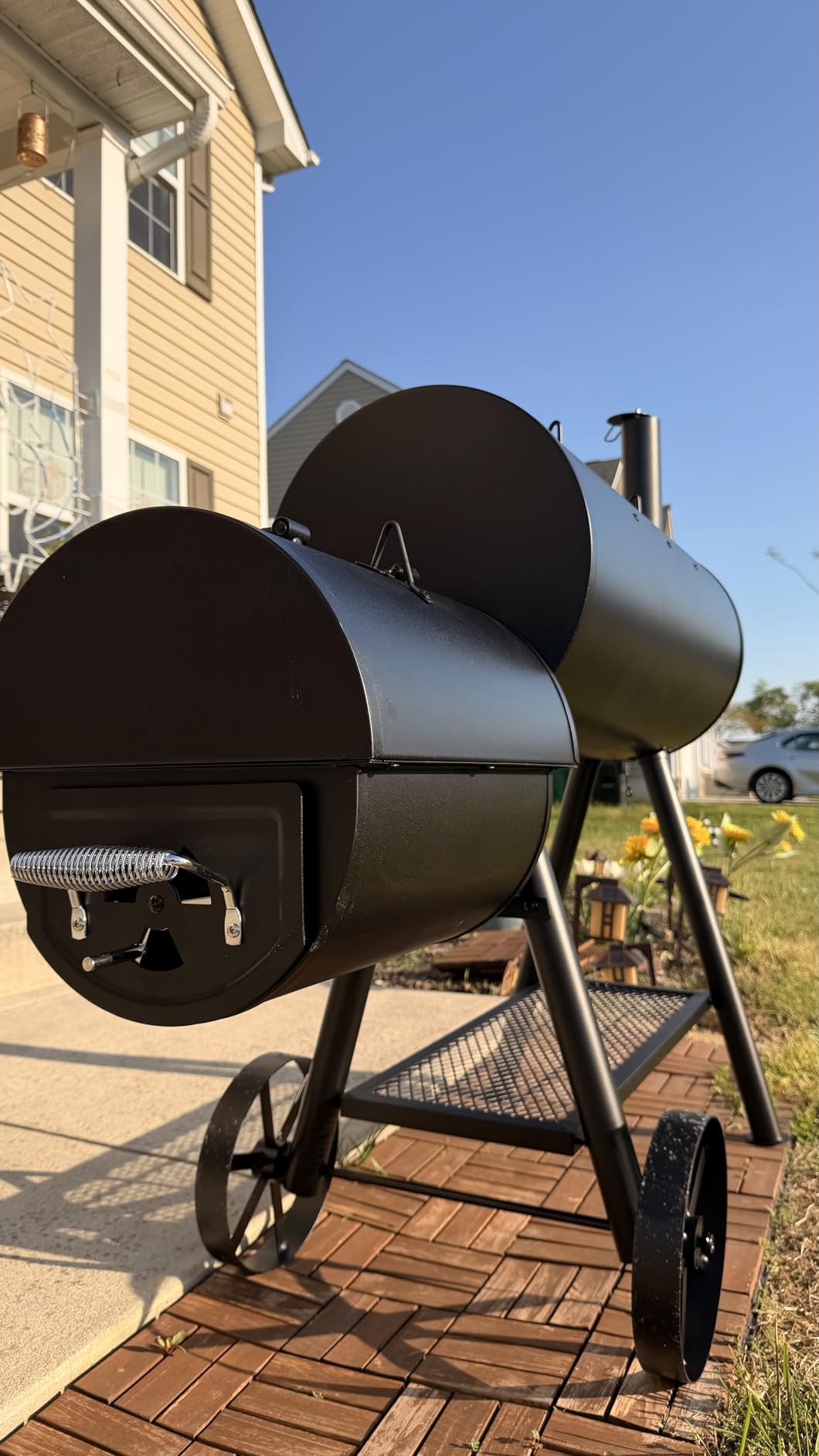 Sophia & William Heavy-Duty Vertical Offset Charcoal Smoker Extra Large Outdoor BBQ Gill with Offset Smoker, 961 SQ.IN. Cooking Area with Warming Tray,Push-out Ash Tray for Event Gathering, Black customer photo 2