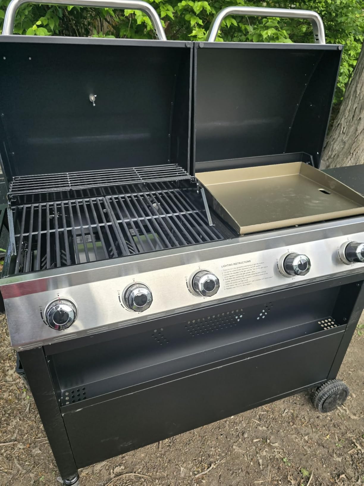 Captiva Designs Propane Gas Griddle Grill Combo with Porcelain-Enameled Cast Iron Grate & Cast Iron Pan, Dual BBQ Grill With Flat Top Griddle for Outdoor Kitchen & Backyard Barbecue, 696 SQIN Cook Area customer photo 2