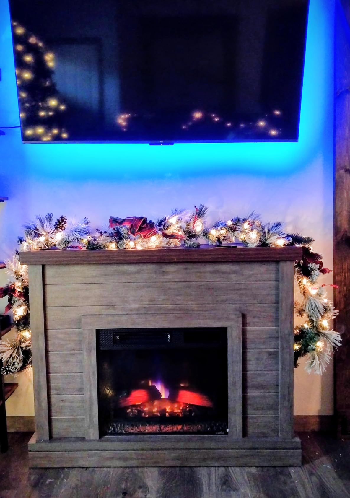 duraflame Shiplap Wall Mantel Electric Fireplace, Bright White customer photo 1