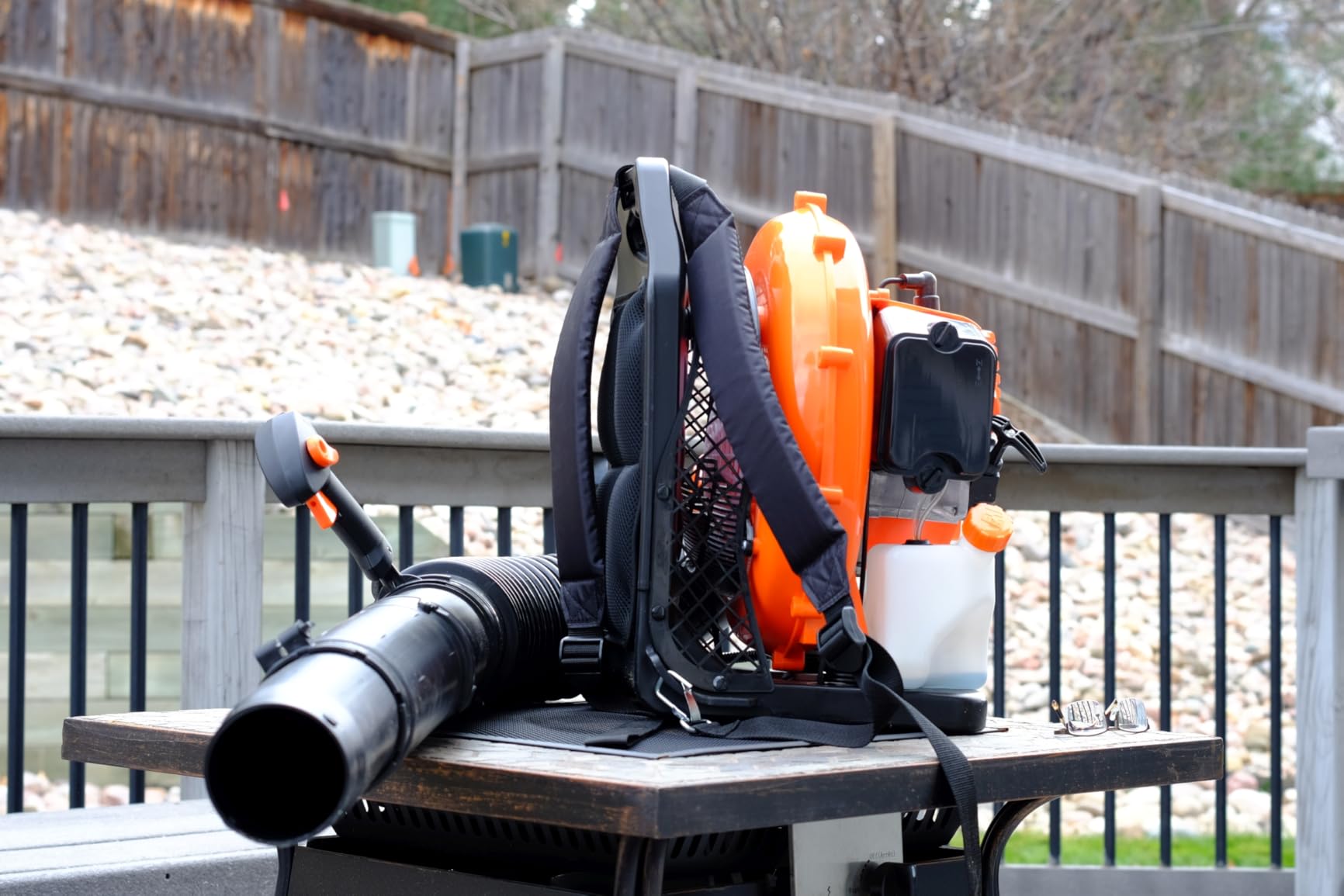 VEVOR 63CC Backpack Leaf Blower Gas Powered, 1.89L Tank, Delivers 1110CFM and 220MPH customer photo 2
