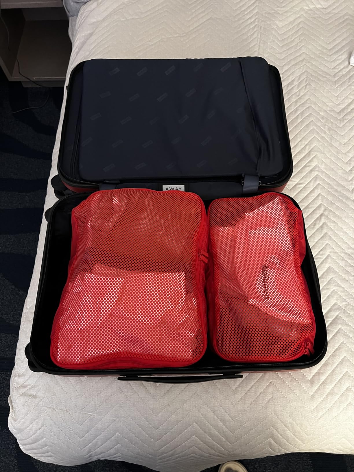 Away Insider Packing Cubes Set of 4 - Lightweight Travel Organizers for Luggage, Suitcases & Carry-On Bags, Jet Black customer photo 1
