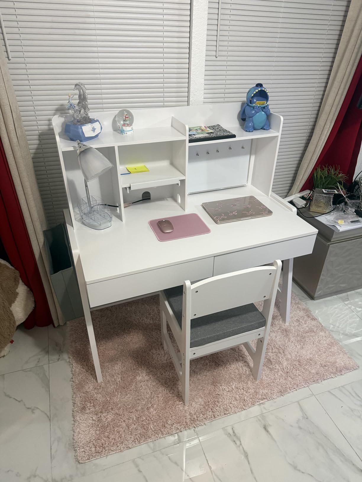 GDLF Kids Study Desk and Chair Set, Adjustable Children Study Table with Chair, Kids Wooden Desk with Hutch, Drawers, Book Stand, Whiteboard and Fabric Storage Bag for 5-12 Years Old customer photo 2