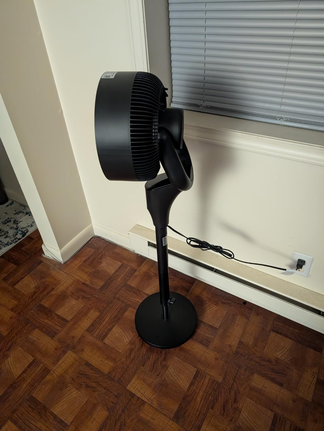 DREO Fan for Bedroom, 2026 Upgraded, 90ft Airflow, 20dB Quiet Fan, 90° Oscillating Standing Fan for Whole Room, DC Motor, 8+H Speeds, 3 Modes, 38-42'' Adjustable Height, 8H Timer, 105° Manual Vertical customer photo 1