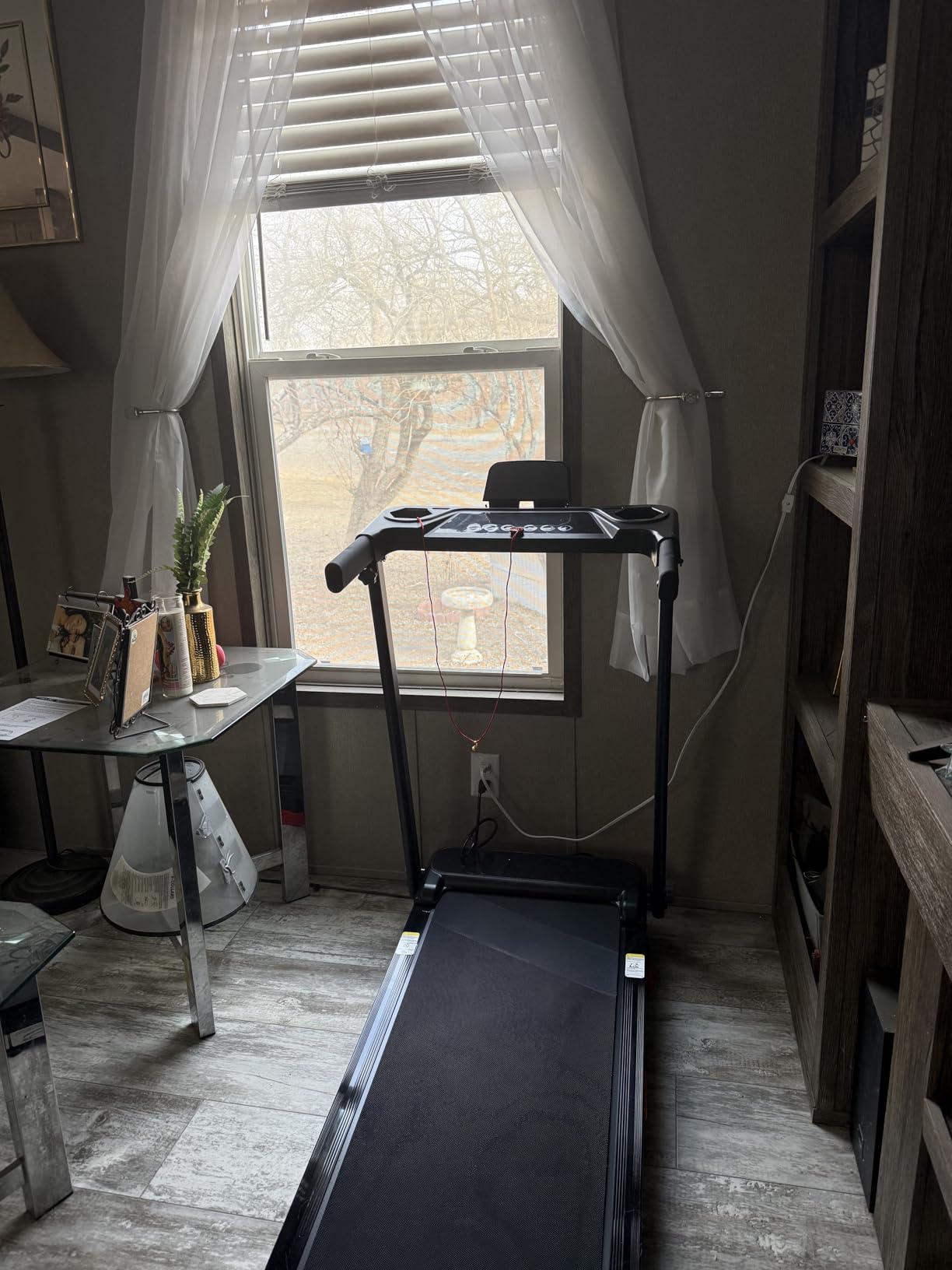 16% Incline Treadmill with Handle, 3-in-1 Portable Treadmills for Home and Office, Foldable Treadmills with 300 Lbs Weight Capacity, 3.0HP Quiet Walking Pad Treadmill, Three Screen customer photo 2