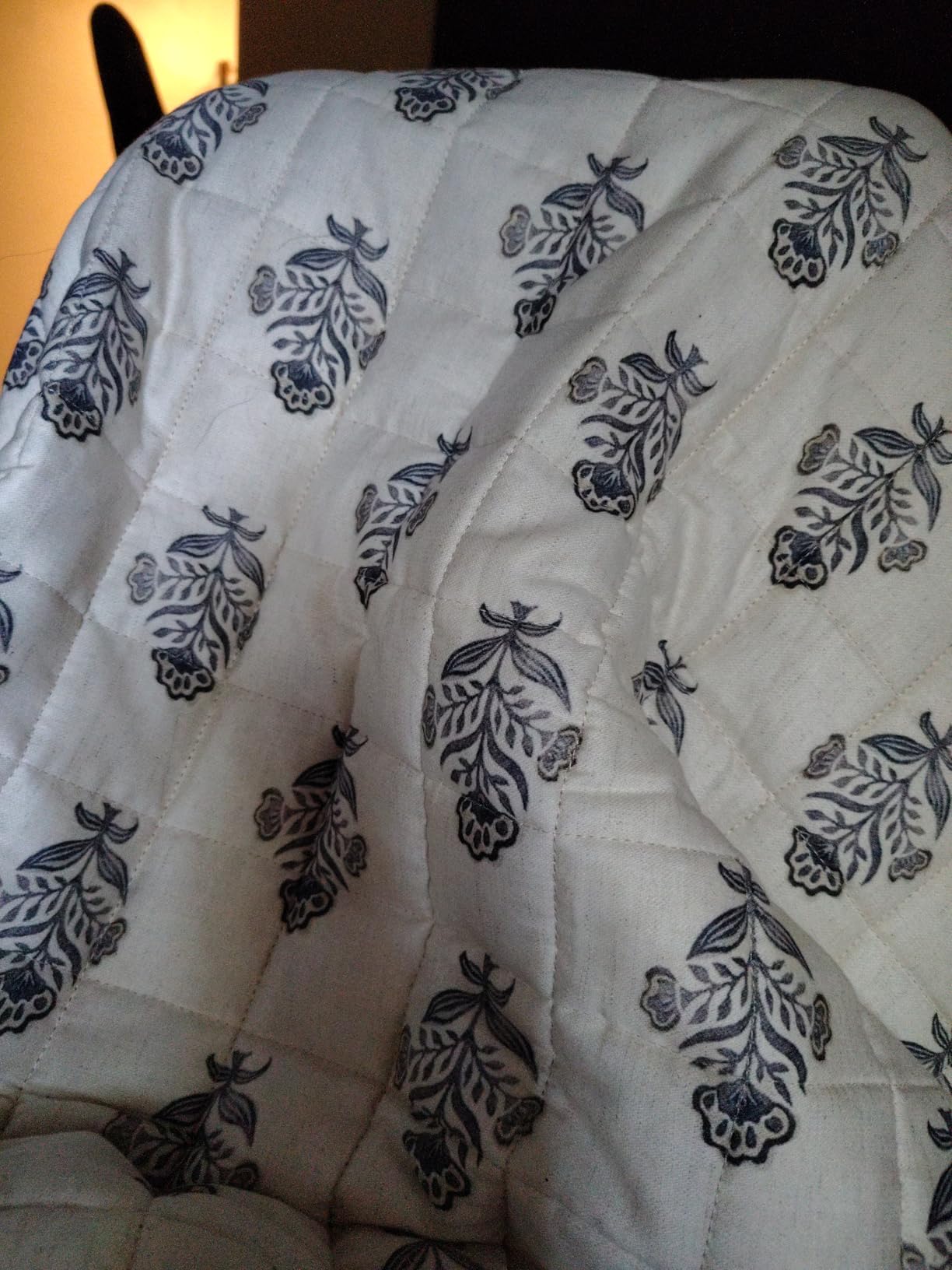 YnM Cooling Weighted Blanket for Adults, 15lbs Heavy Bed Throw Comforter with 100% PE Fabric, Ideal for Hot Sleepers or Summer Days(48x72 Inches for Twin/Full Bed, 15 Pounds, Blue) customer photo 1