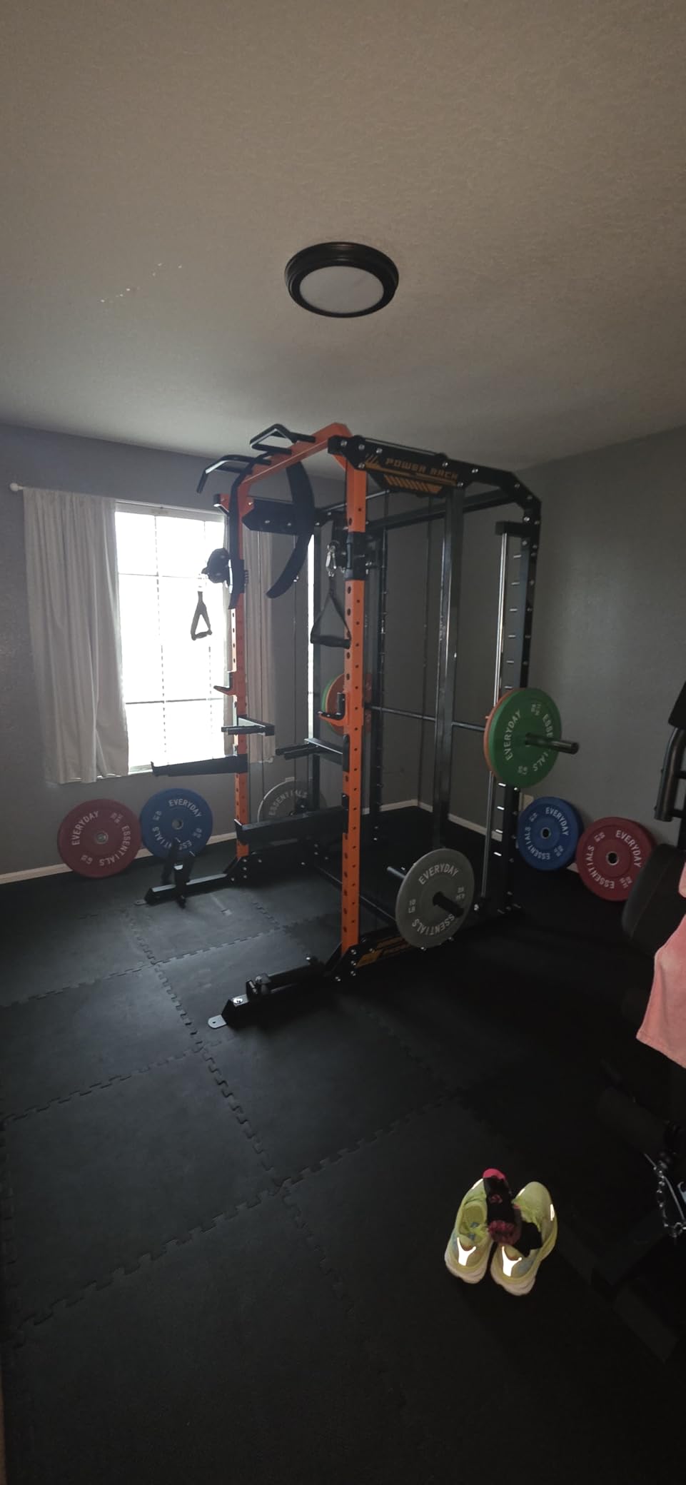 YOLEO Smith Machine & Squat Rack Combo, Multi-Functional Power Racks with Adjustable Width & Pull-Up Bar, Cable Crossover Power Cage, Independent Dual-Pulley System for Home Gym Garage Basement customer photo 2