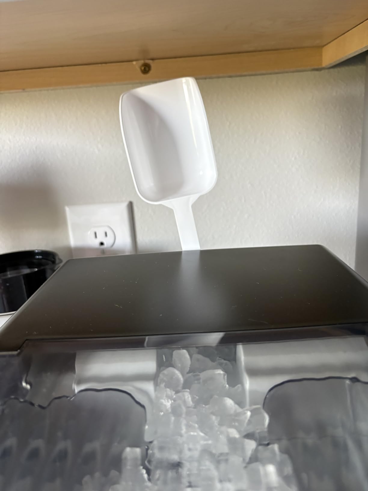 Kismile Nugget Ice Makers Countertop,Portable Ice Machine with Crushed Ice, 35lbs/Day,Self-Cleaning,One-Click Operation for Home Use(Silver) customer photo 2