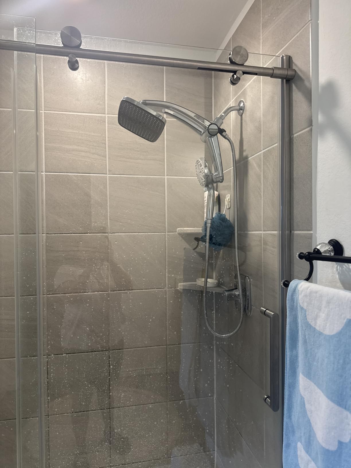 Rain Shower Head with filtered Handheld High Pressure rainfall Shower Heads with Handheld Spray Combo Adjustable one-piece stand daul shower head Built-in Magnetic Docking and Power Jets customer photo 2