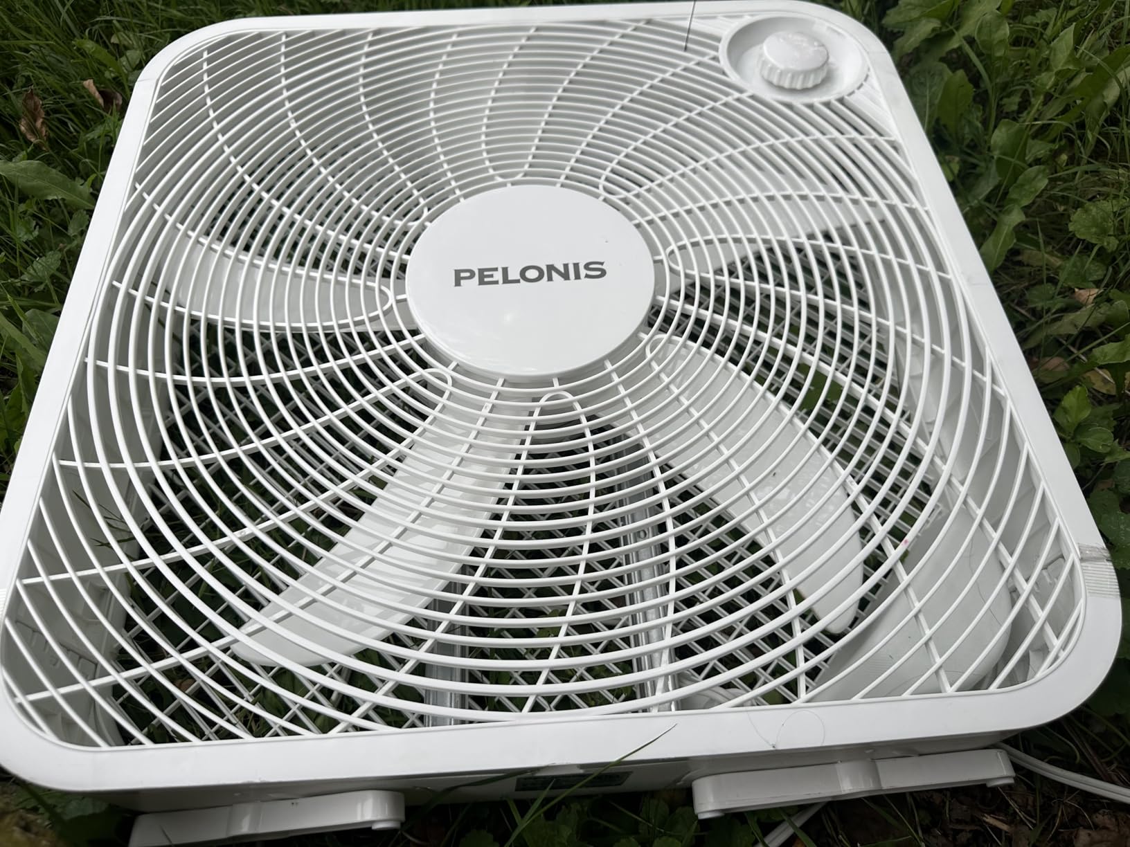 PELONIS 20 Inch Box Fan - 3 Speeds, Window Fans, Floor or Tabletop, 25ft/s, Superior Air Throw (2295 CFM), Lightweight, 5 Blades, Fans for Bedroom, Office, Living Room, Garage customer photo 2
