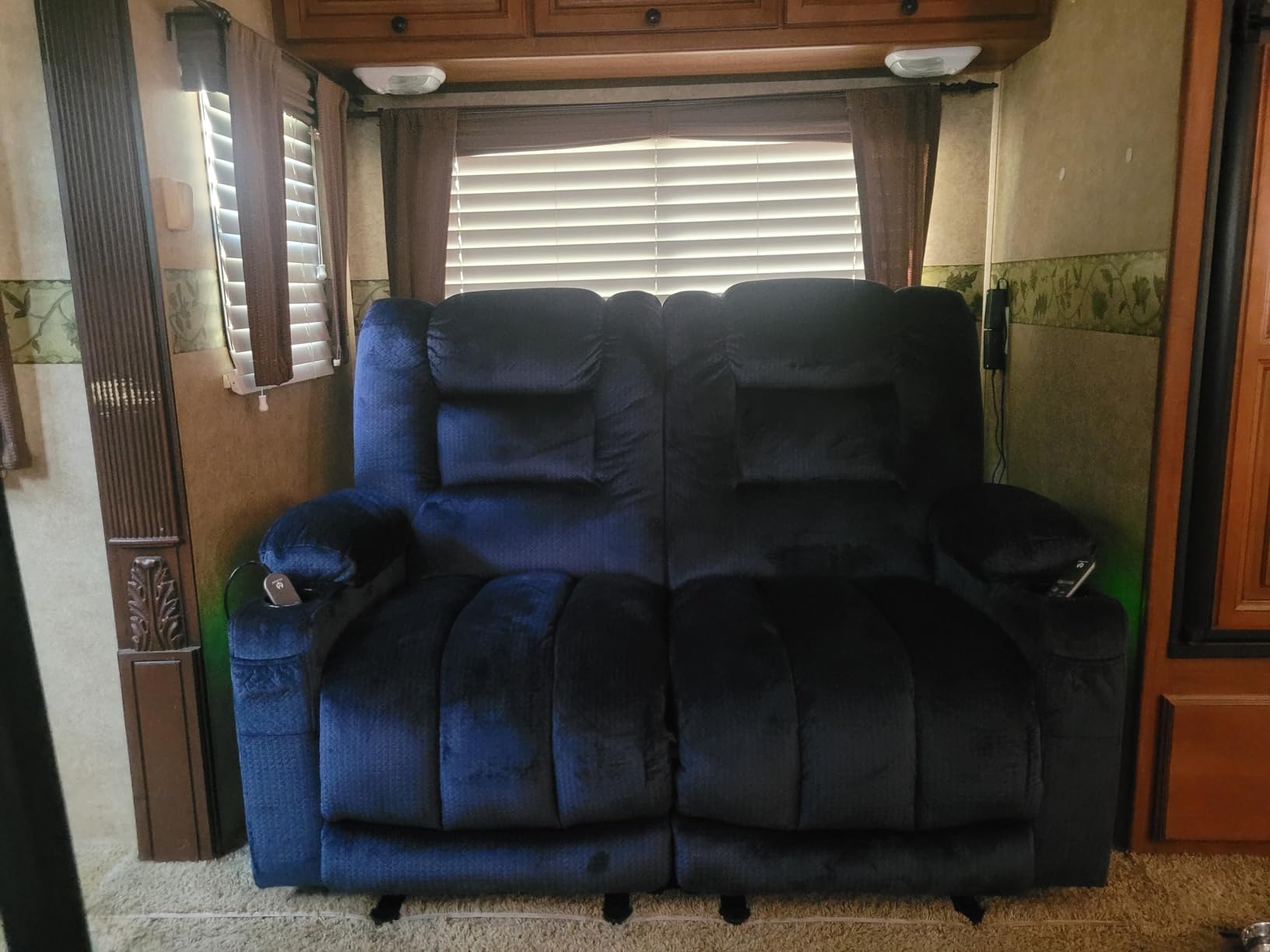 MCombo Zero Gravity Power Reclining Sofa with Heat and Vibration Massage, 3 Seater Reclining Couch with USB Ports, Cup Holders for Living Room, Fabric PR648SET (Grey) customer photo 2