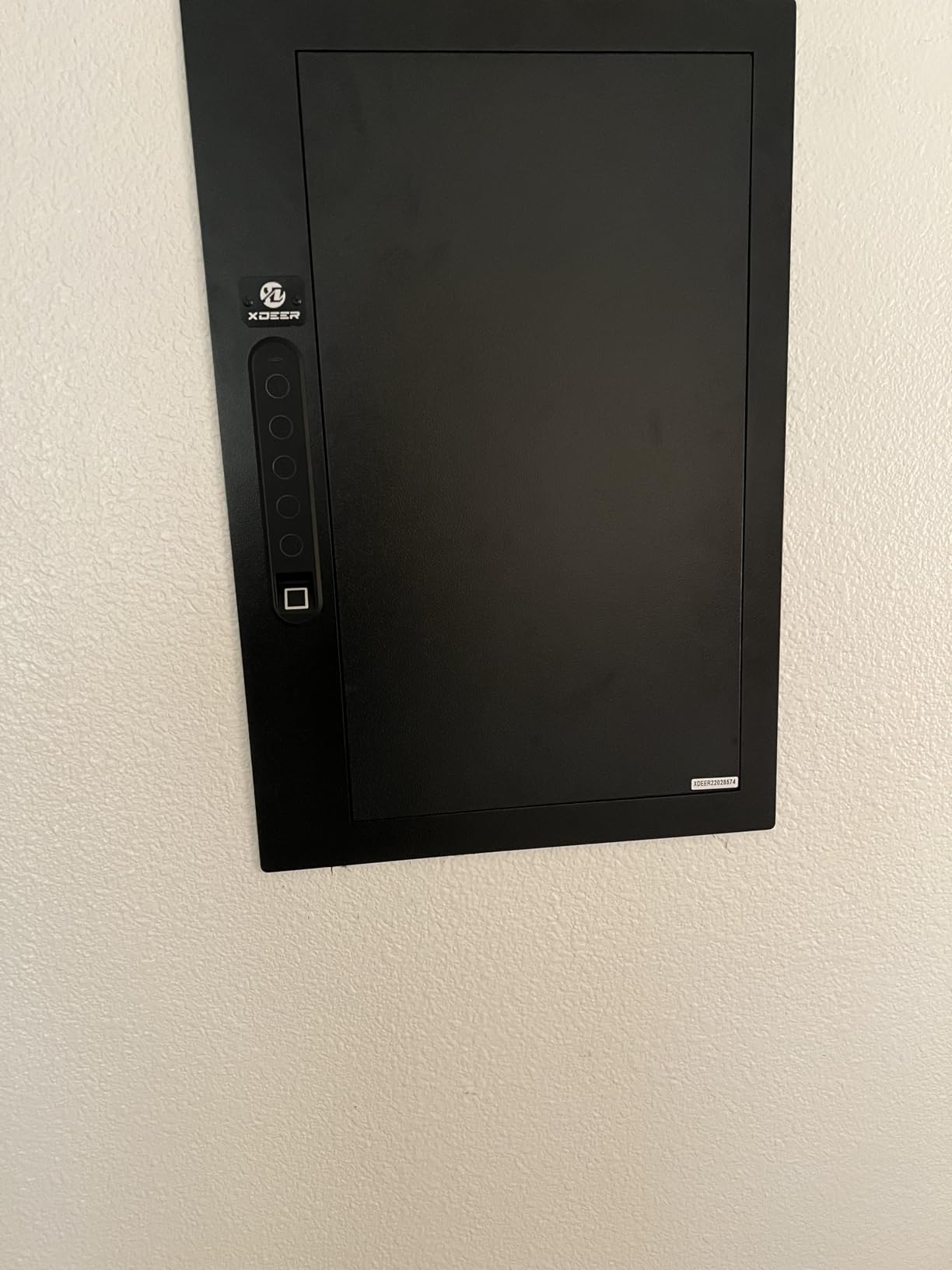 XDeer Quick Access Biometric Wall Safe - Hidden In-Wall Security Safe Between Studs with Fingerprint, Keypad & Key Entry for Handguns, Passports, Valuables 1PCS (Includes Removable Pegboard & Shelves) customer photo 2