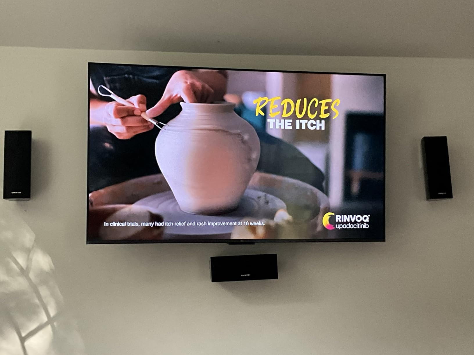 TCL 85 Inch Class T7 Series 4K QLED HDR Smart Google TV (85T7, 2025 Model) 120Hz-144Hz High Brightness, Dolby Atmos Audio, Voice Remote, Alexa, Gaming customer photo 1