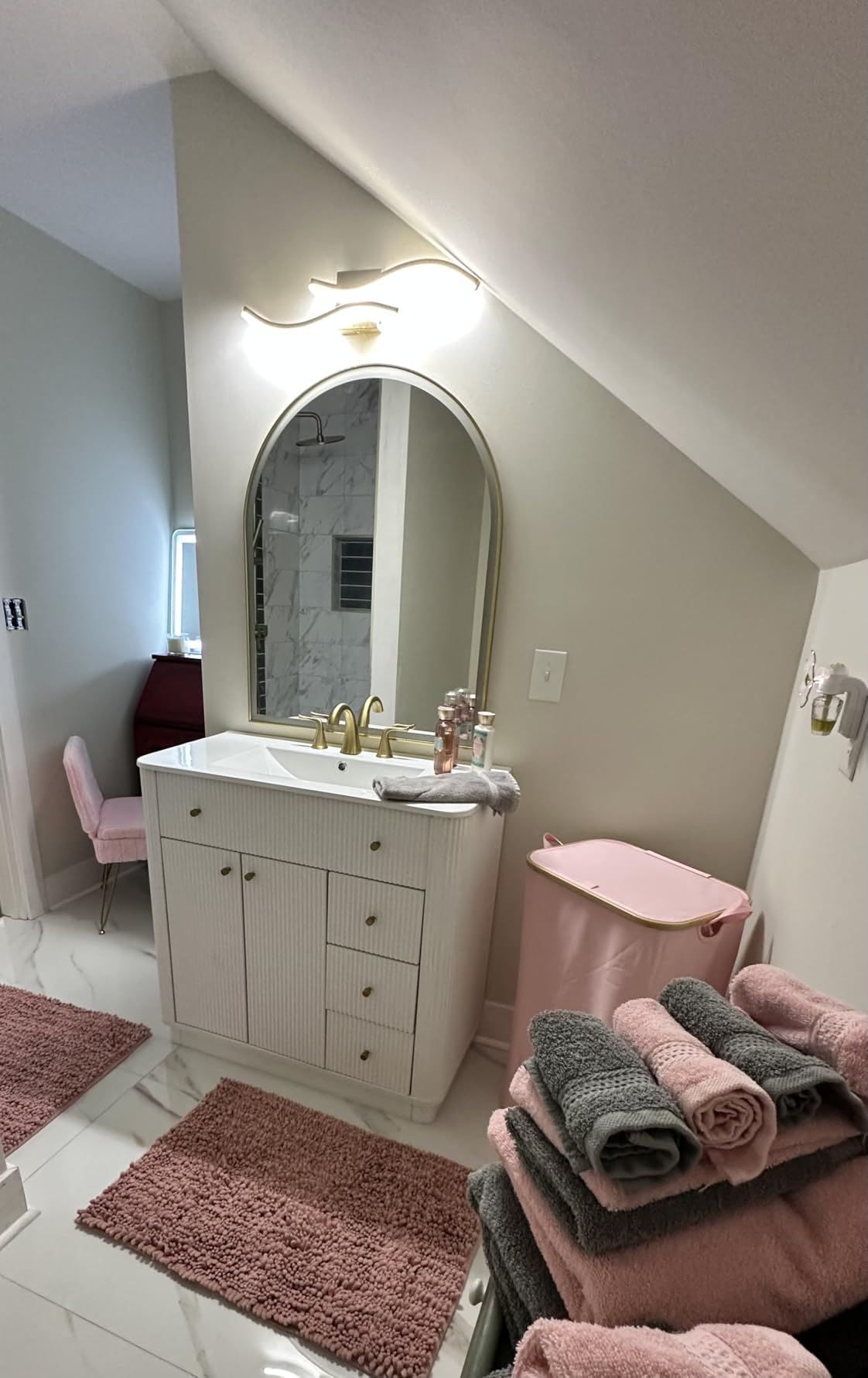 T4TREAM 60 Inch Bathroom Vanity with Sink, Modern Fluted Large Double Sink Bathroom Vanity with 2 Storage Cabinets, Adjustable Shelf, and 3 Small Drawers, Solid White customer photo 1