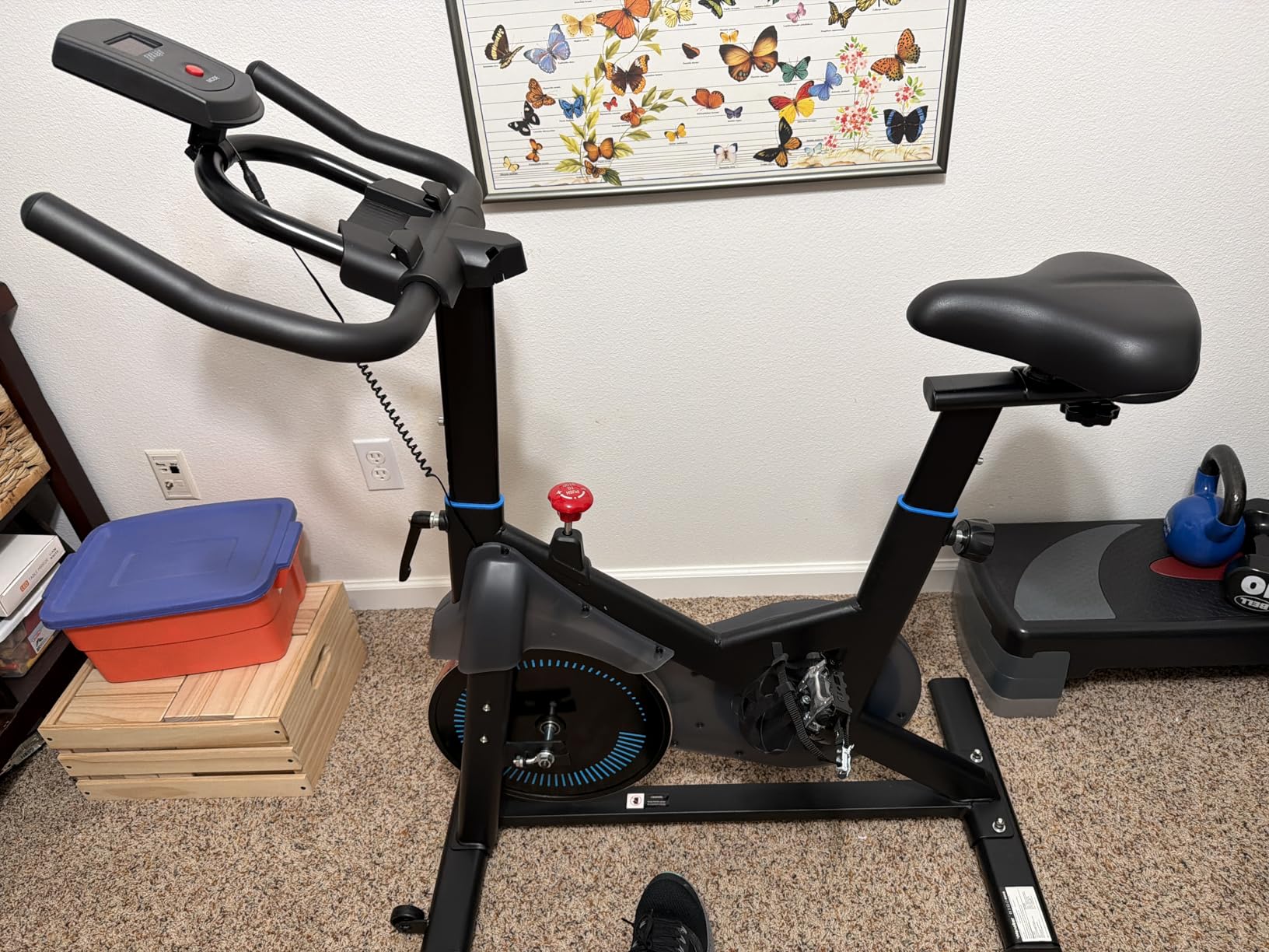 Exercise Bike, Wenoker Magnetic Stationary Bike for Home App Sync Indoor Bike with Adjustable Seat and Handlebar, Transport Wheels and Fitness Courses for Weight Loss customer photo 1
