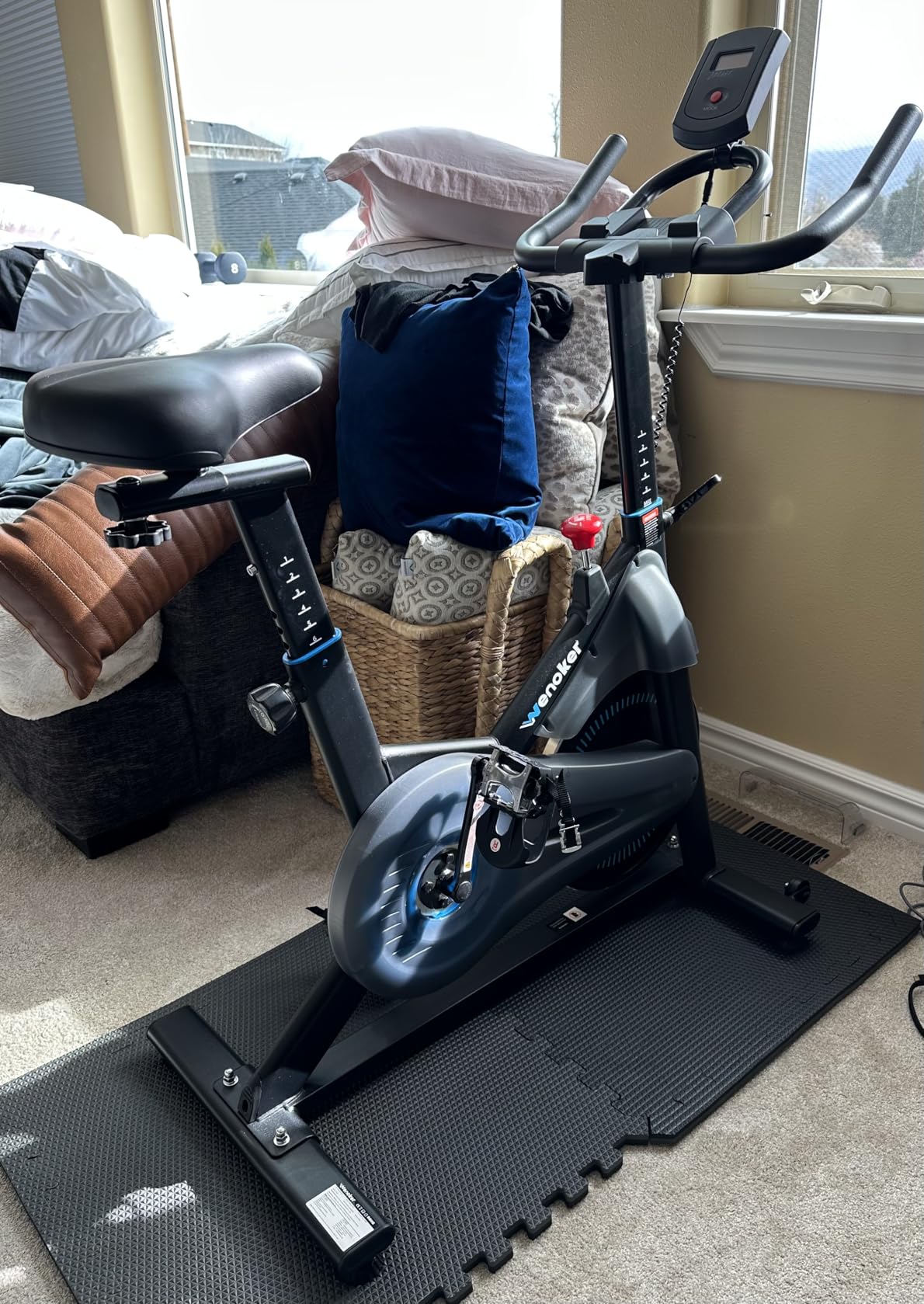 Exercise Bike, Wenoker Magnetic Stationary Bike for Home App Sync Indoor Bike with Adjustable Seat and Handlebar, Transport Wheels and Fitness Courses for Weight Loss customer photo 2