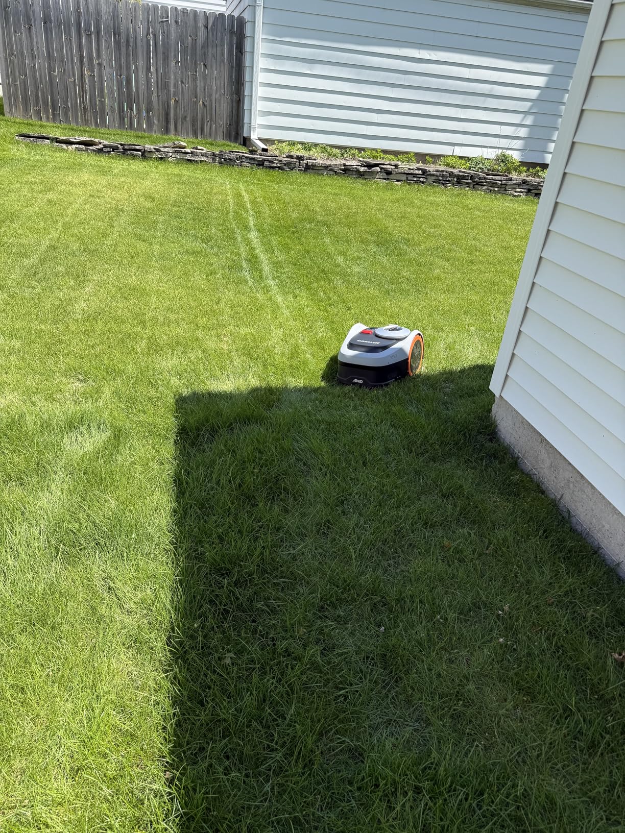 Segway Navimow i206 AWD Robot Lawn Mower, Wire-Free Robotic Mower, All-Wheel Drive for 45% Slopes, Auto Mapping, NRTK + Vision, 2-3.6 in Cutting Height, Covers 0.15 Acre customer photo 2